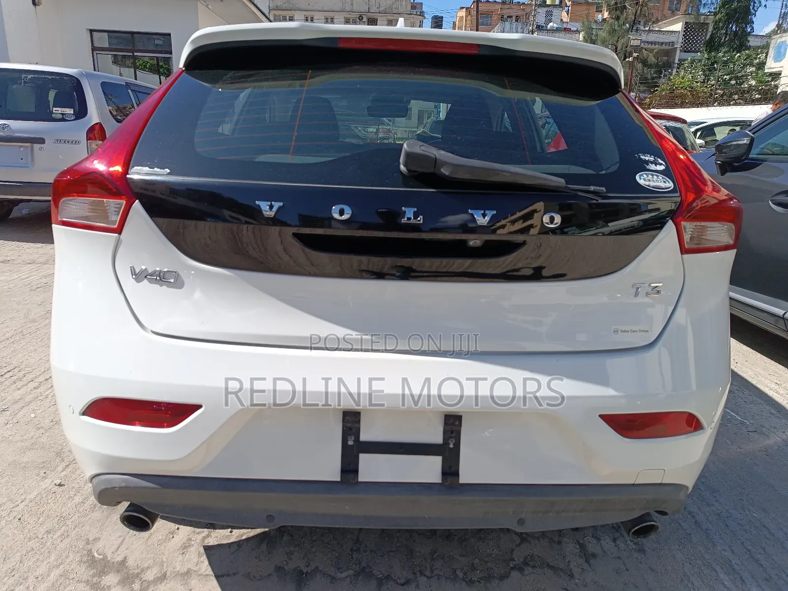 Volvo V40 2017 Pearl