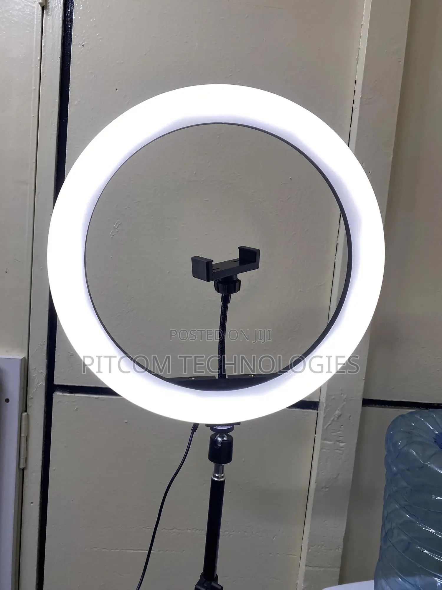 Full Light 14 Inch Ringlights.