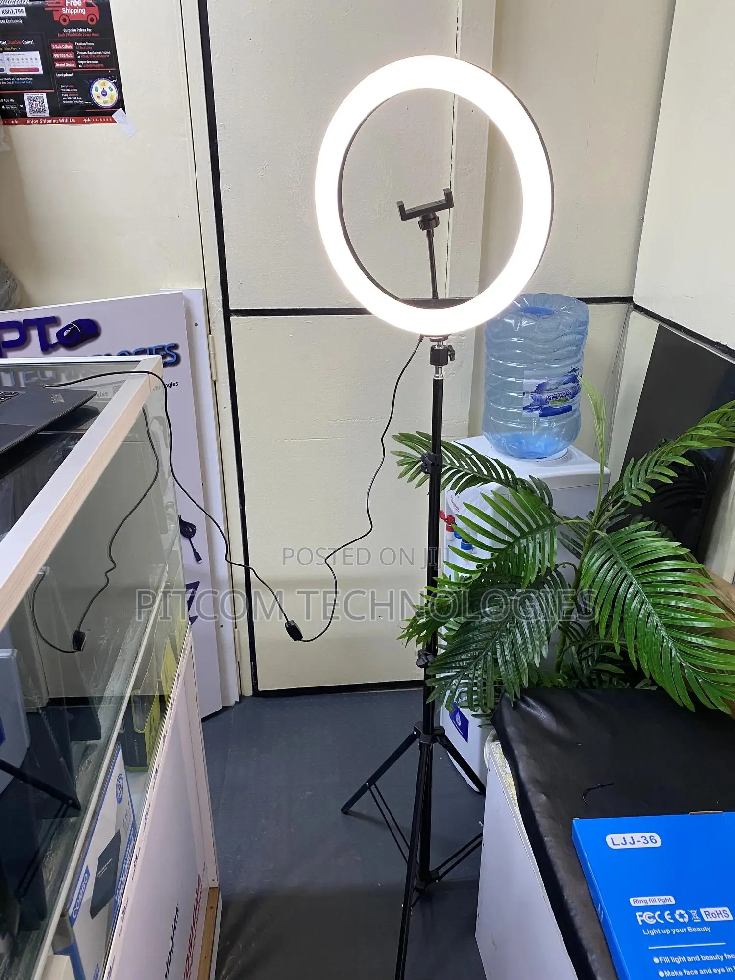 Full Light 14 Inch Ringlights.