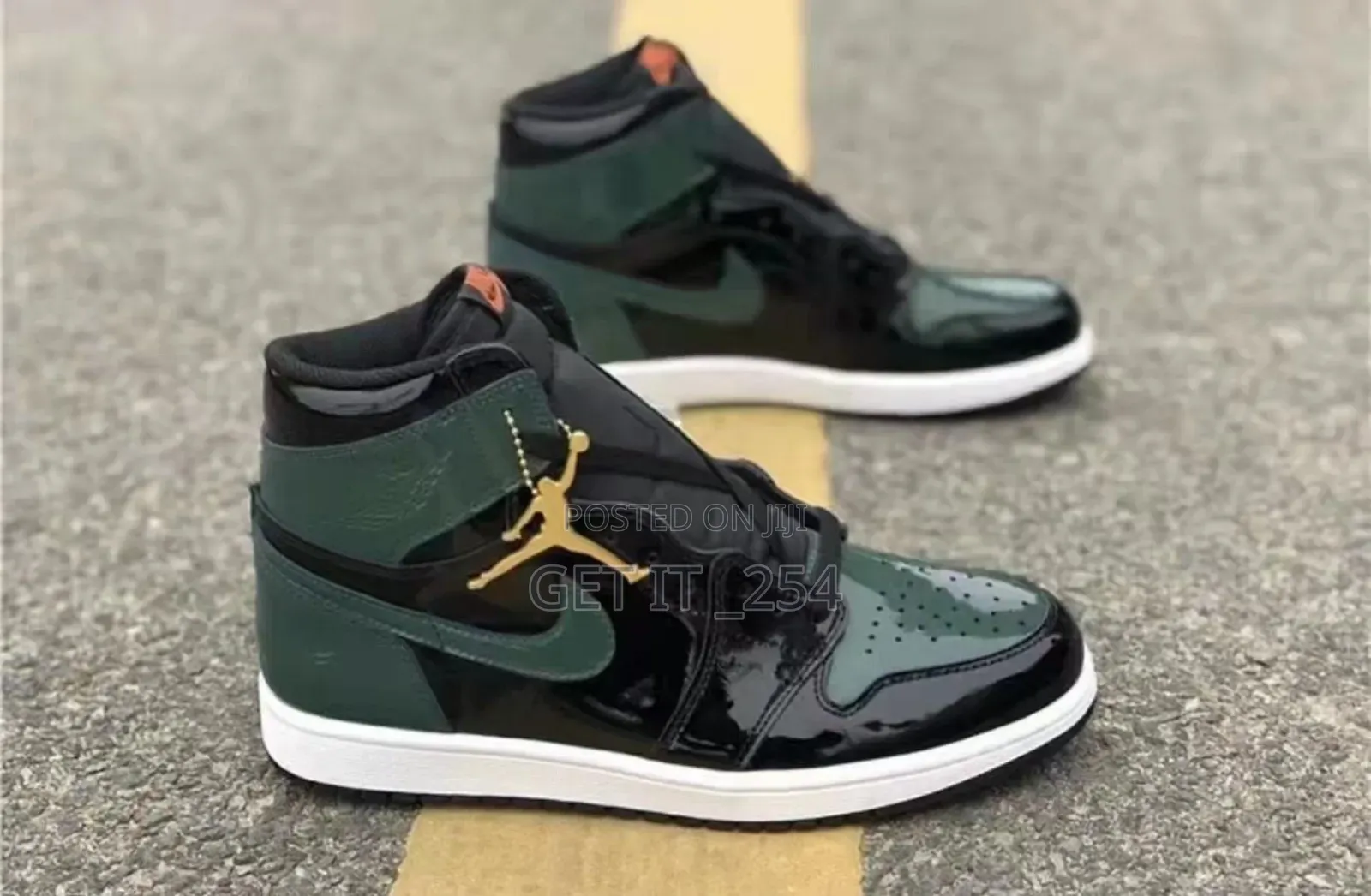 Jordan 1 HIGHCUT
 Size 40 40-44