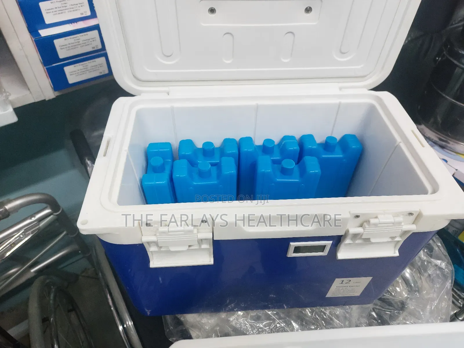 Vaccine Carrier 12L With LCD Temperature Display.