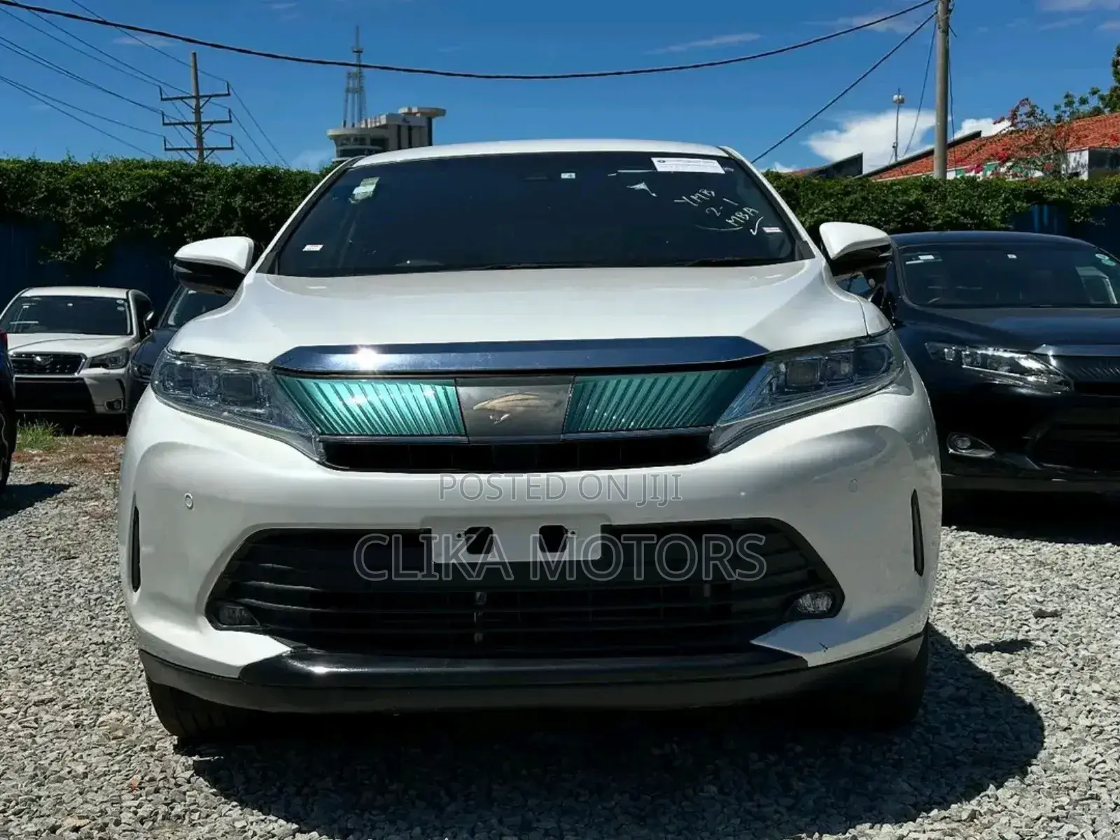 Toyota Harrier 2.5 Hybrid 4WD 2017 Pearl