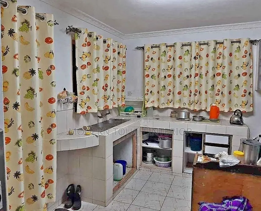 Elegant Kitchen Curtains
