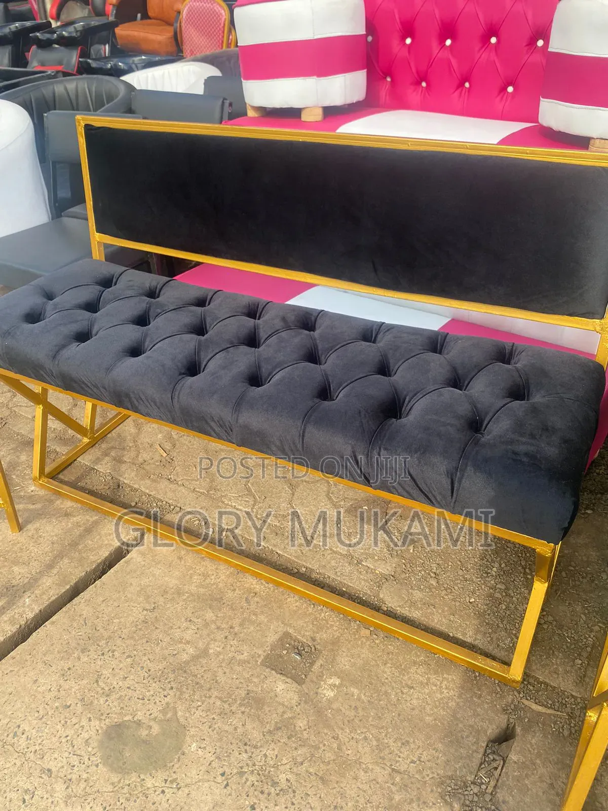 Black Velvet Waiting Bench
