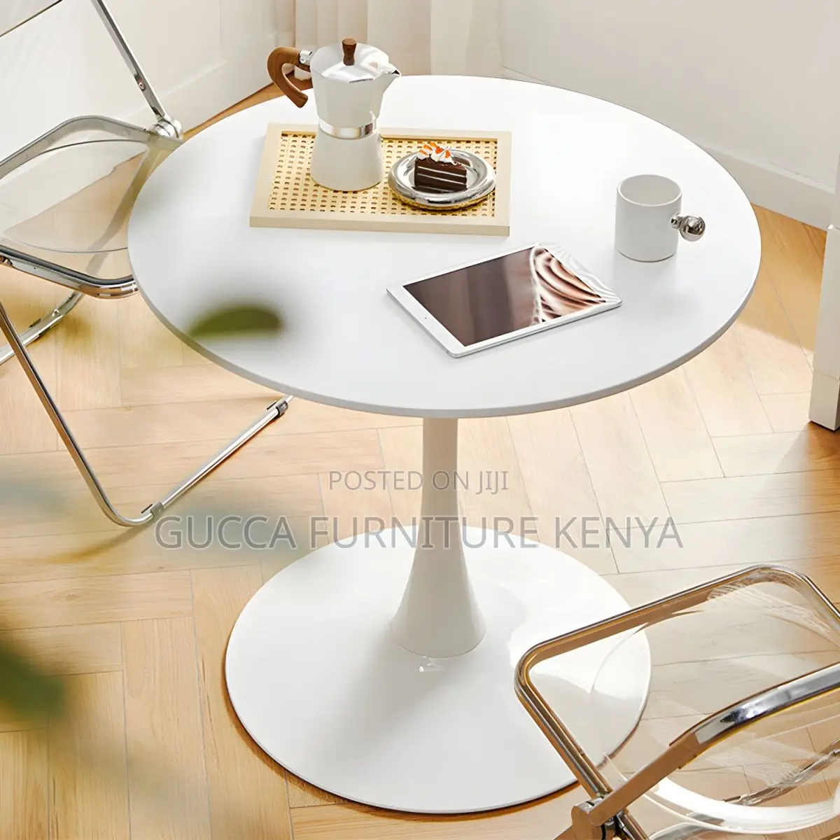 Dining Tables: Round Modern Marble Manufactured Dining Table