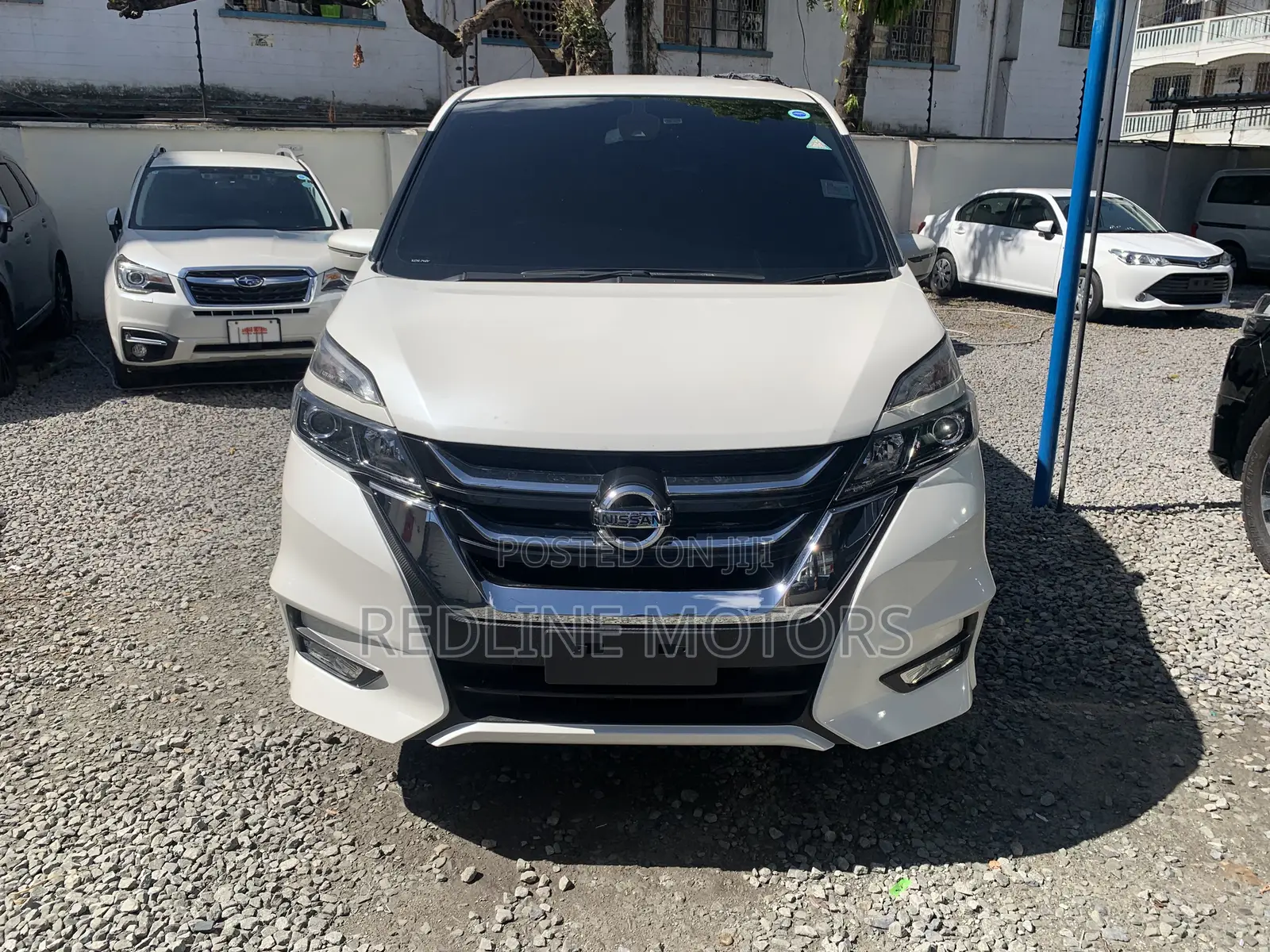 Nissan Serena 2017 Off white
