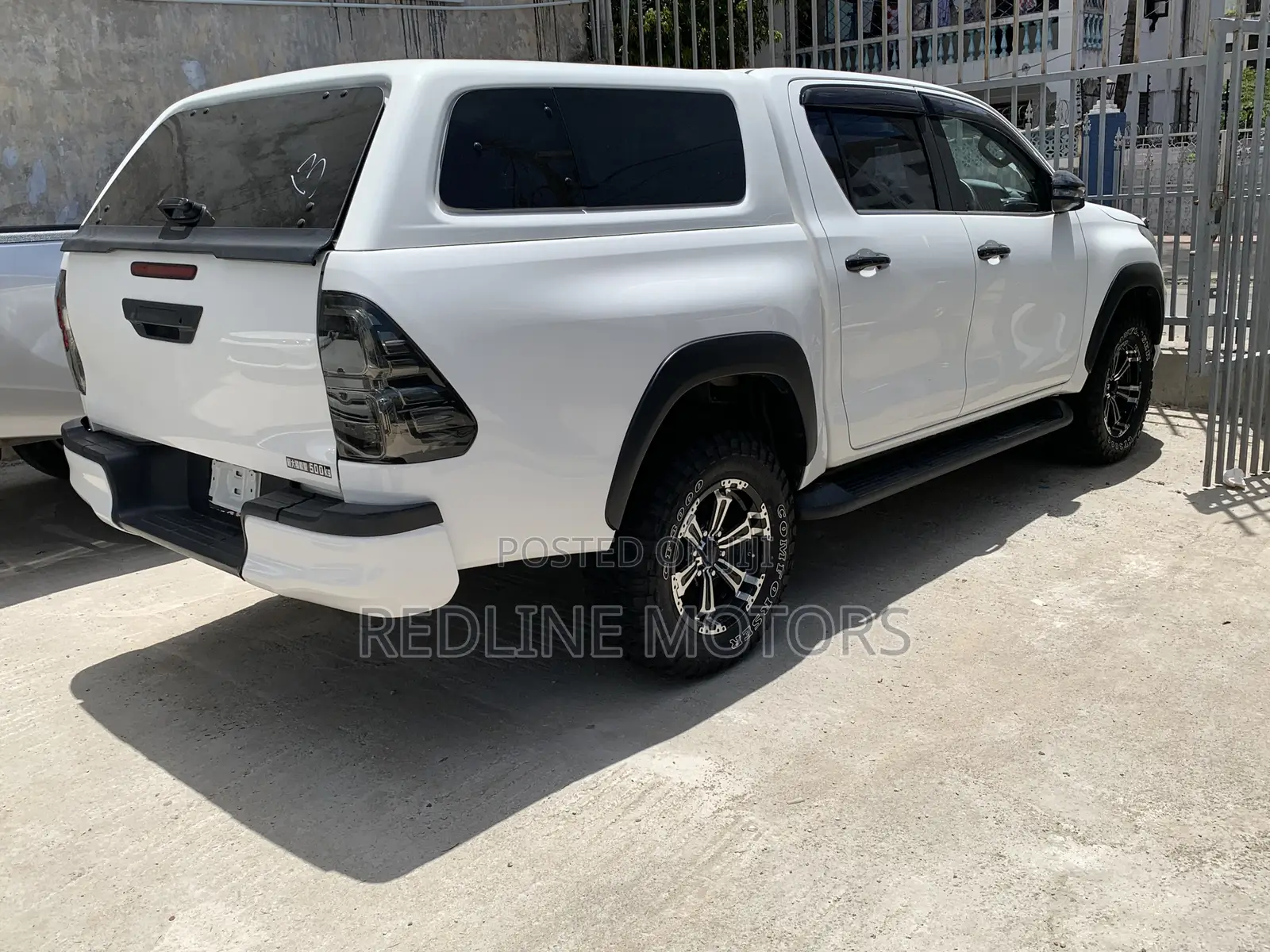 Toyota Hilux 2020 Pearl