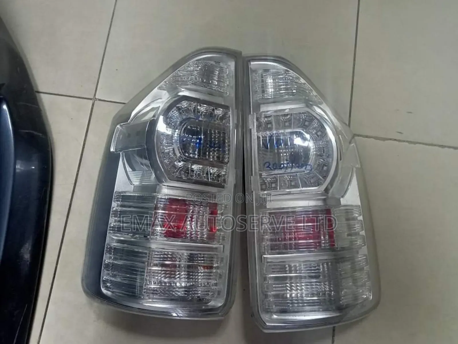 Taillight Voxy 2013