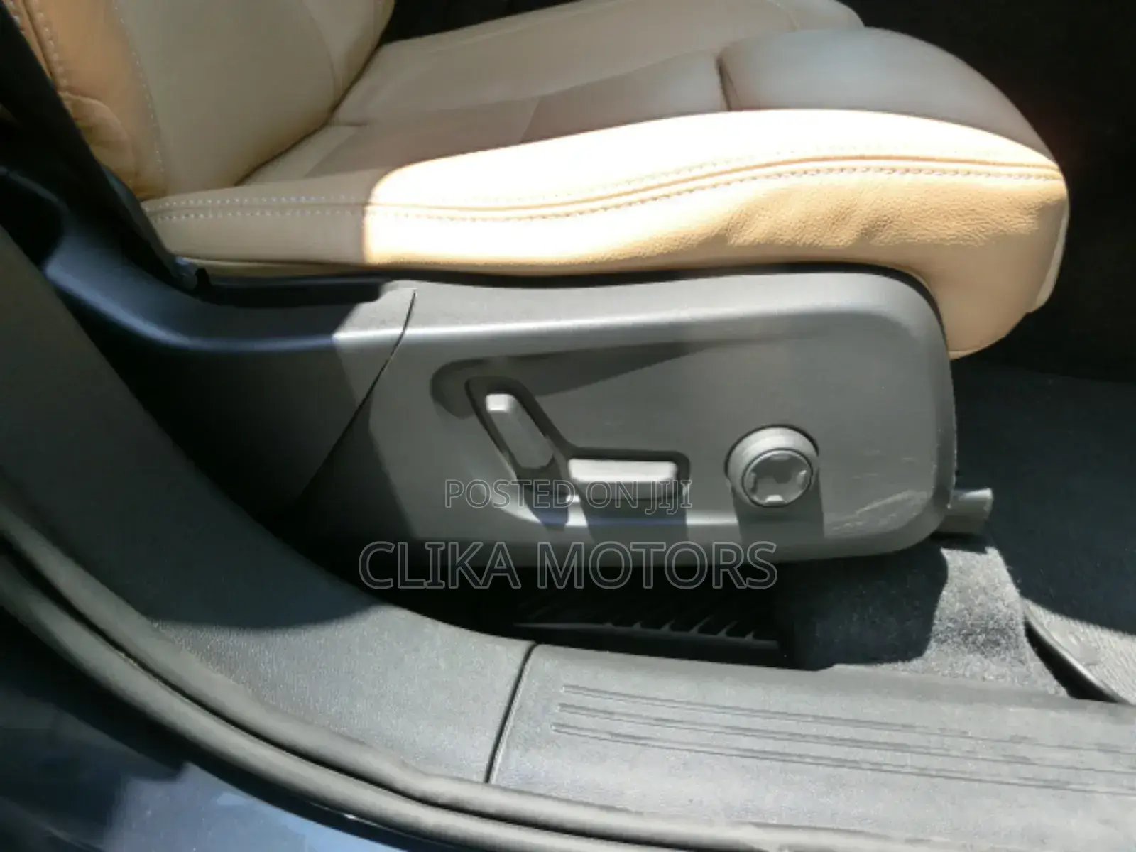 Volvo XC40 2018 Gray