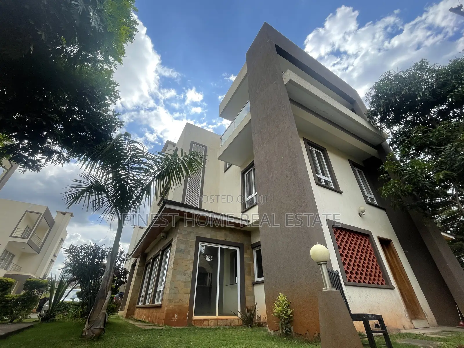 5bdrm Villa in Lavington for sale
