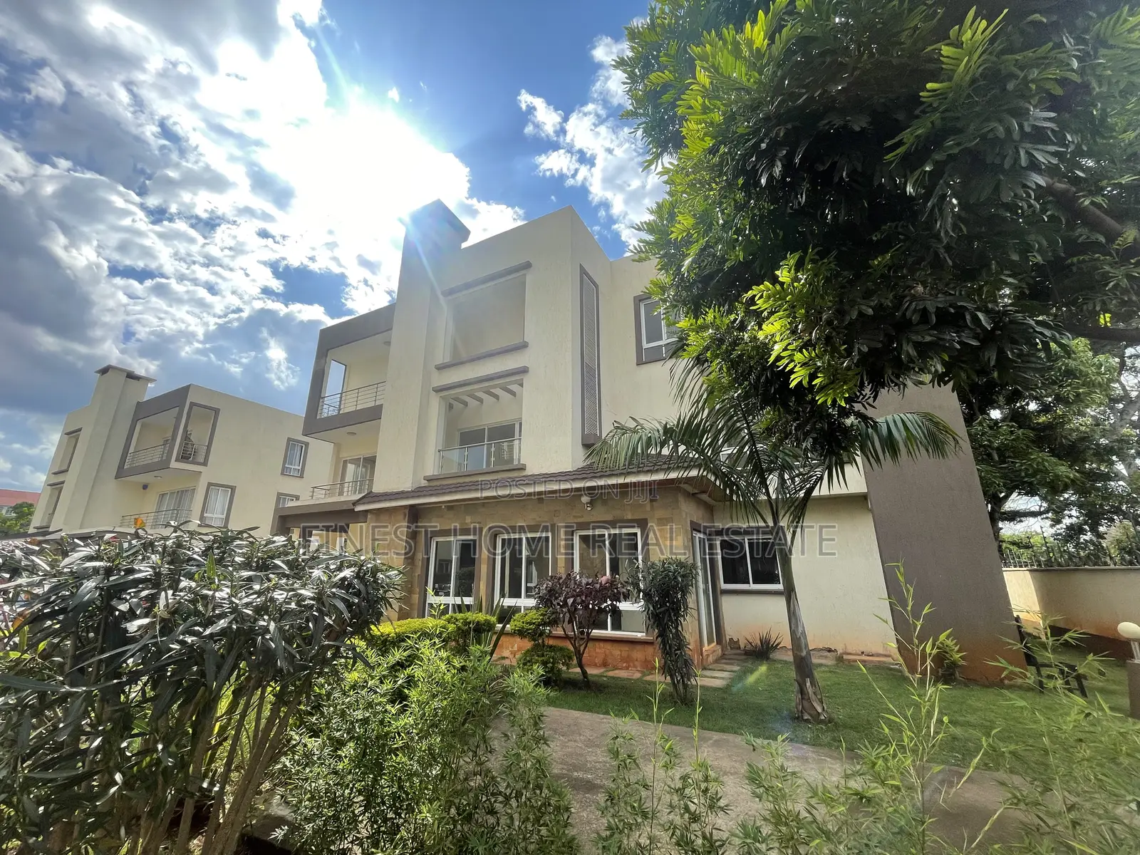5bdrm Villa in Lavington for sale