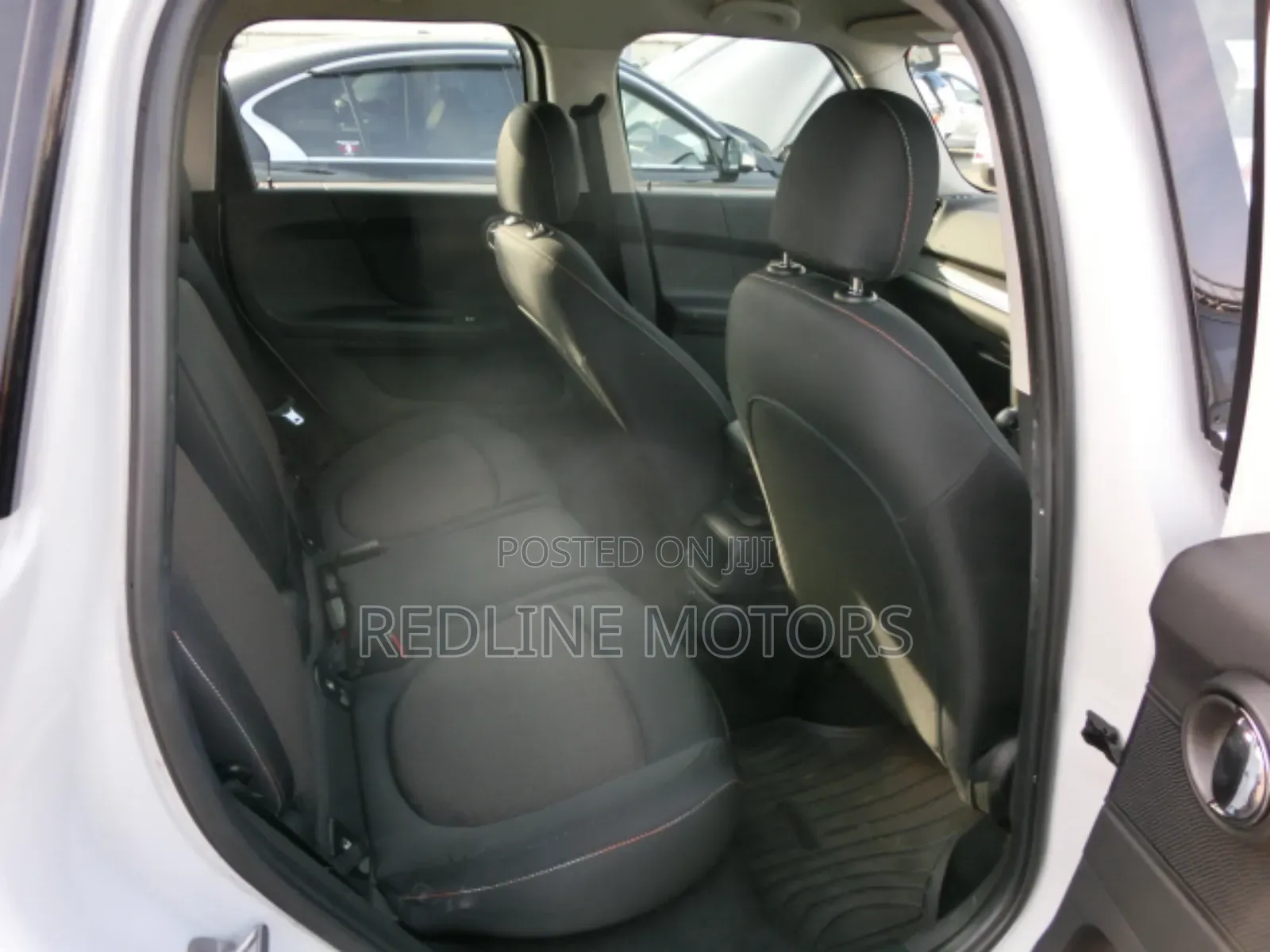 Mini Hatch 2018 White