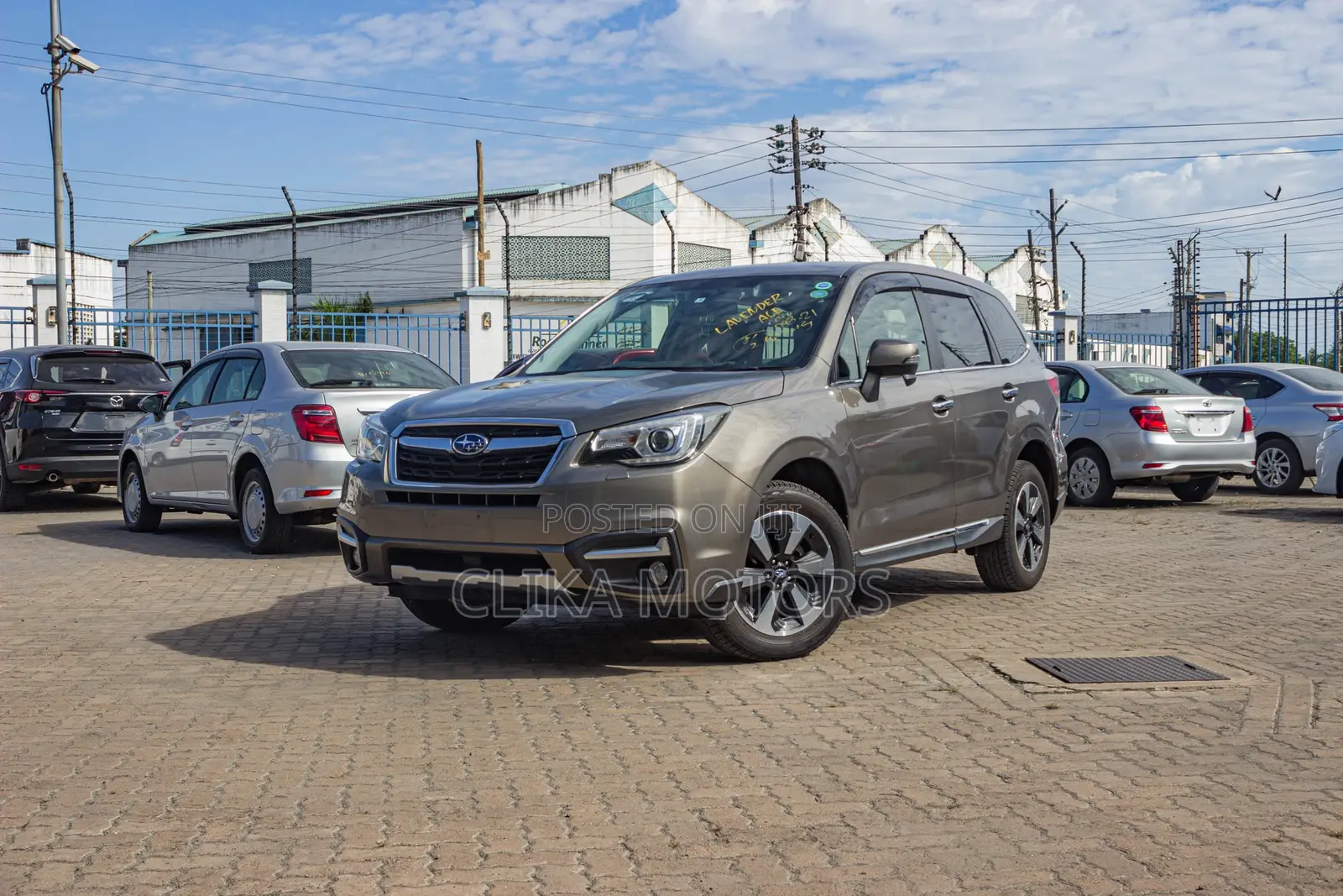 Subaru Forester 2.5i Touring AWD 2017 Gold