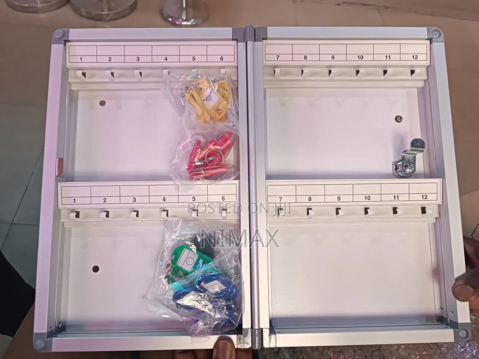 Key Box Holds 24 Pcs