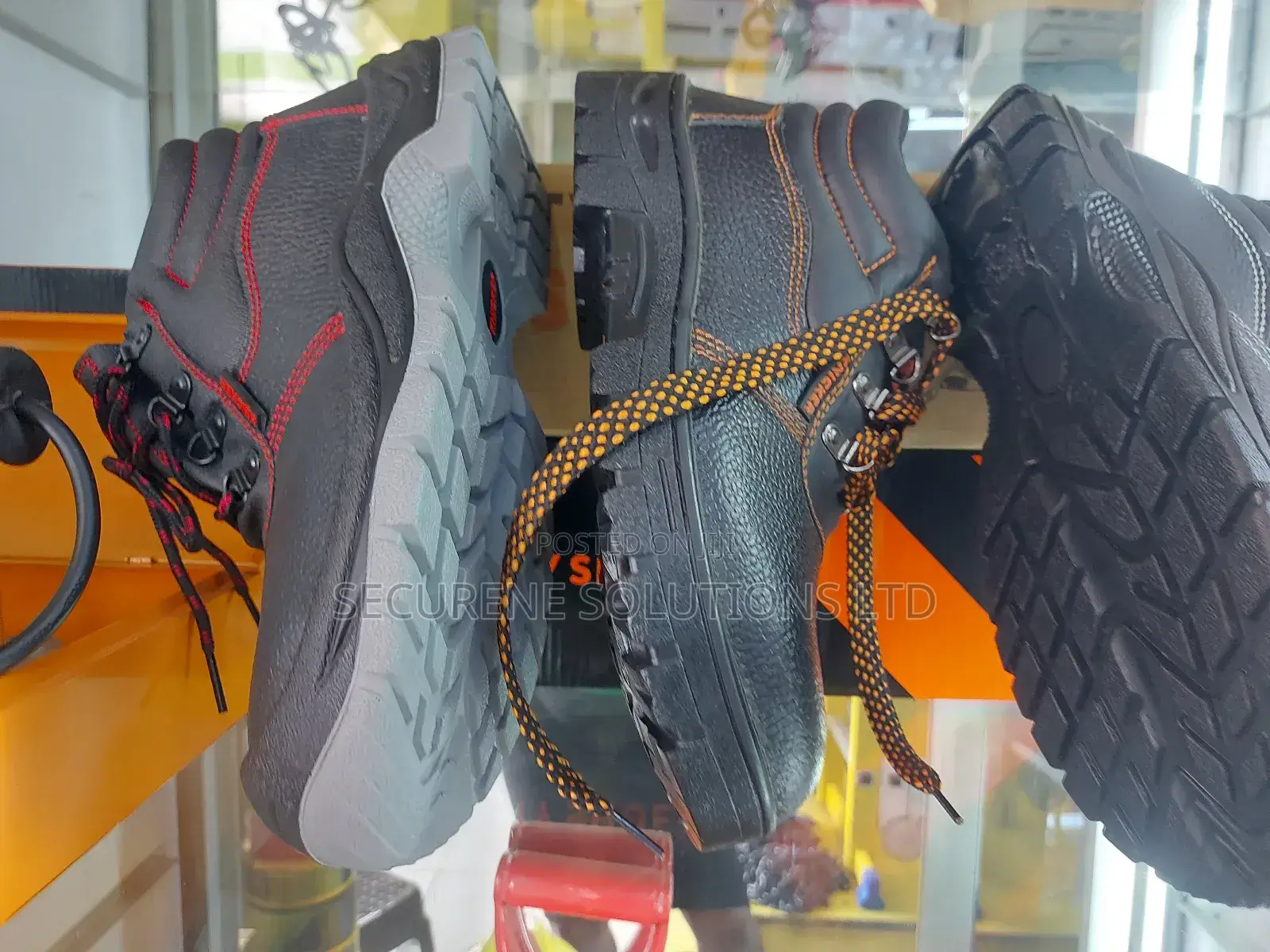 Men's All Season Industrial Safety Boot