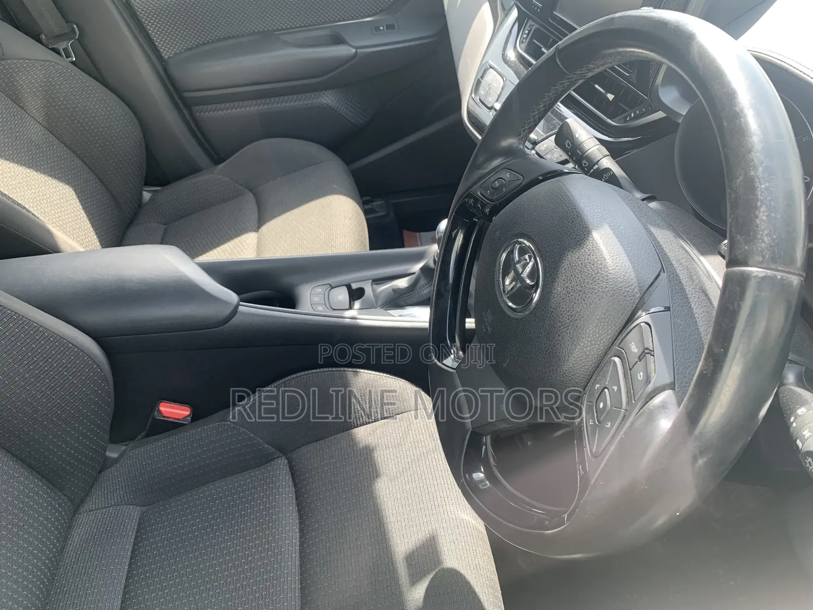 Toyota C-HR 2018 Silver