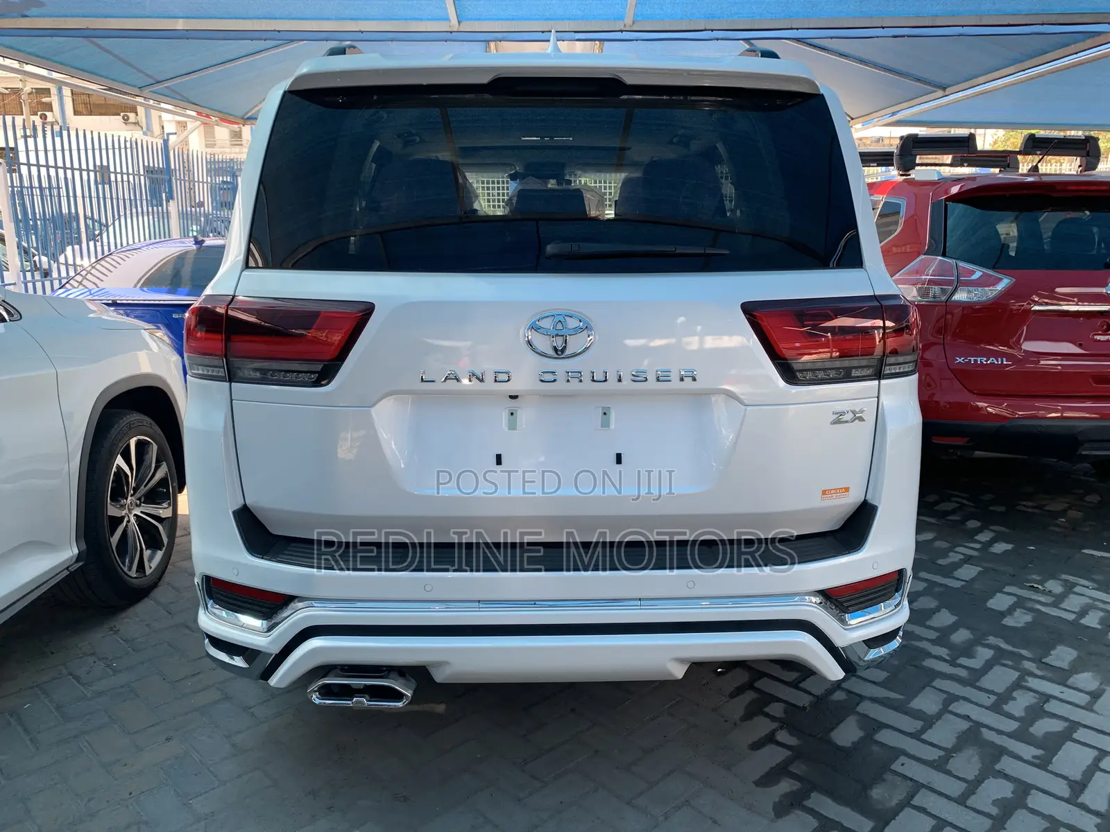 Toyota Land Cruiser 2023 Off white
