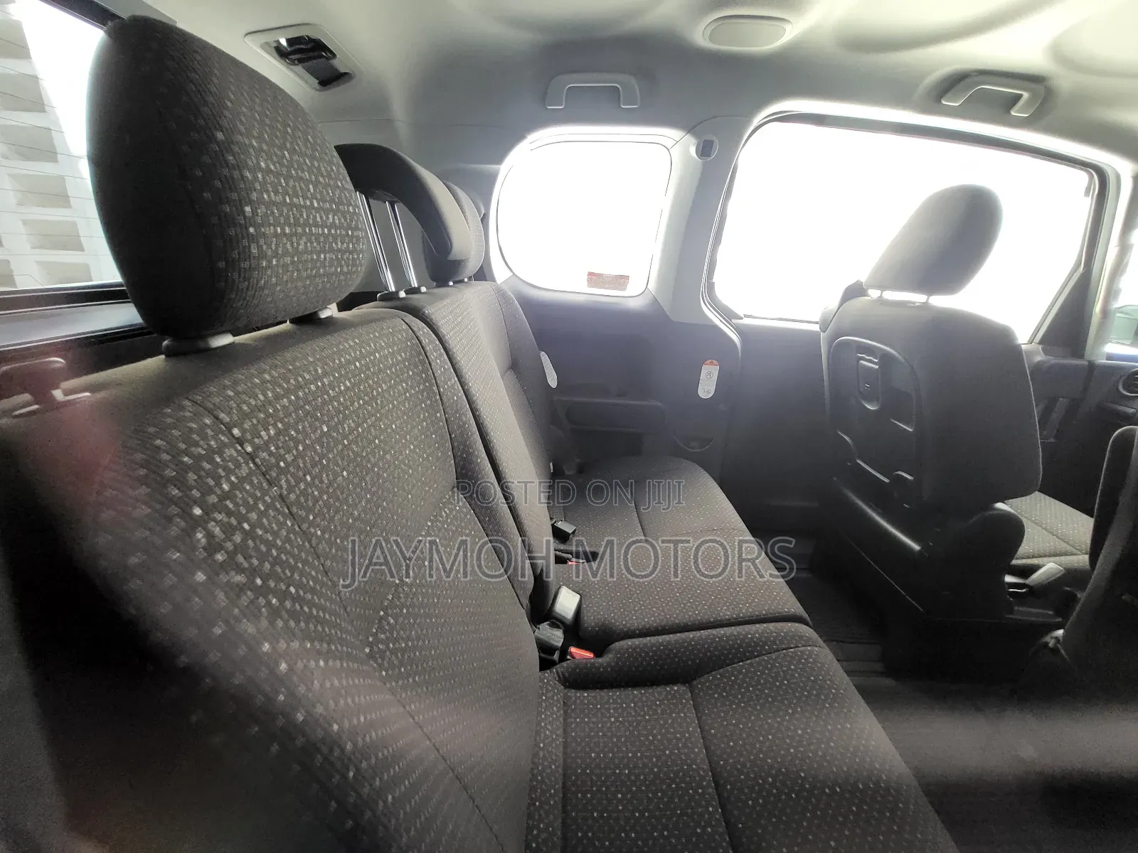 Toyota Spade 2017 Green