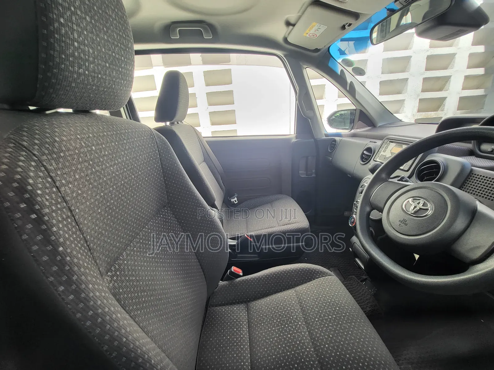 Toyota Spade 2017 Green