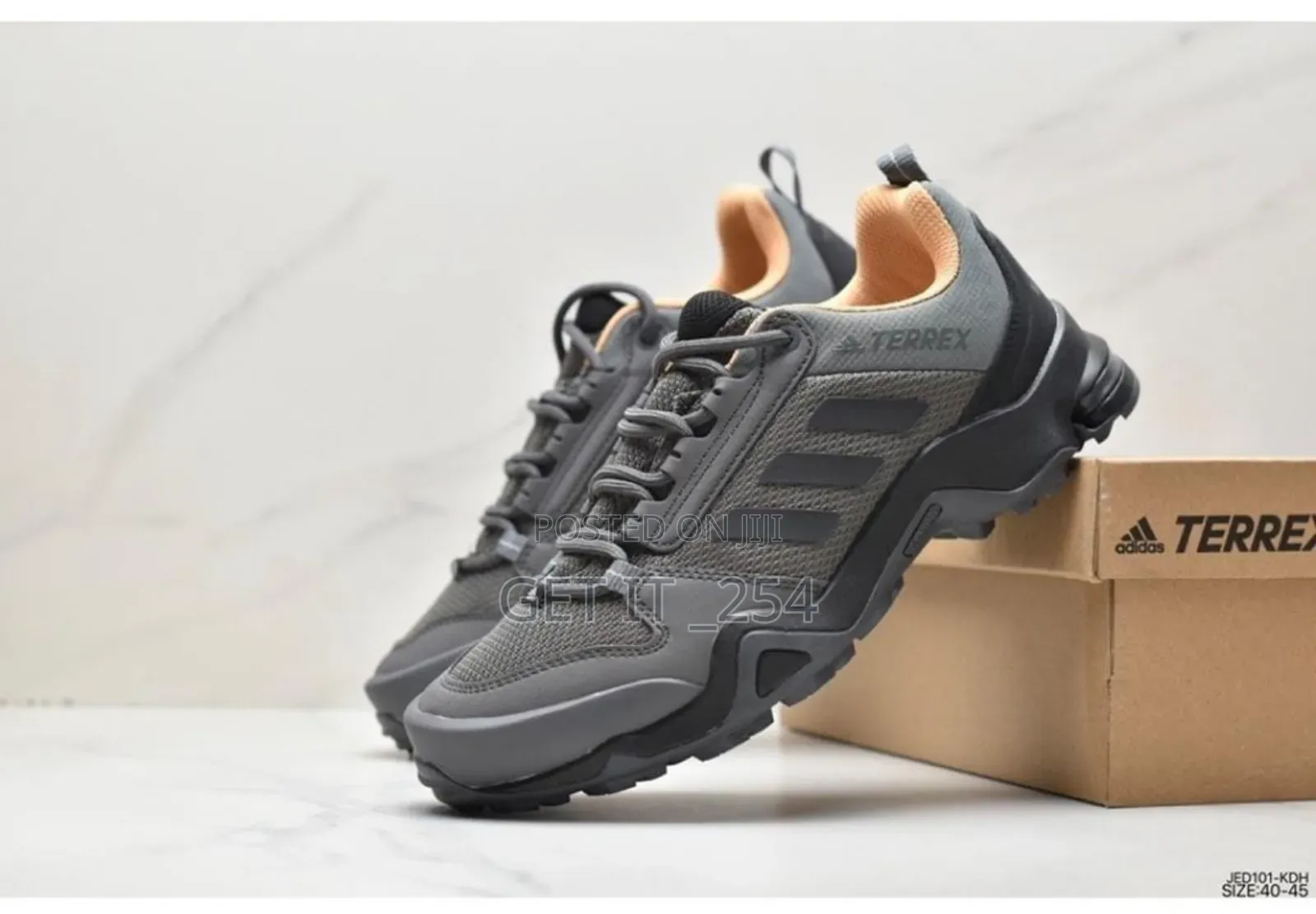 Adidas Terrex Gore-Tex 
Size:40-45