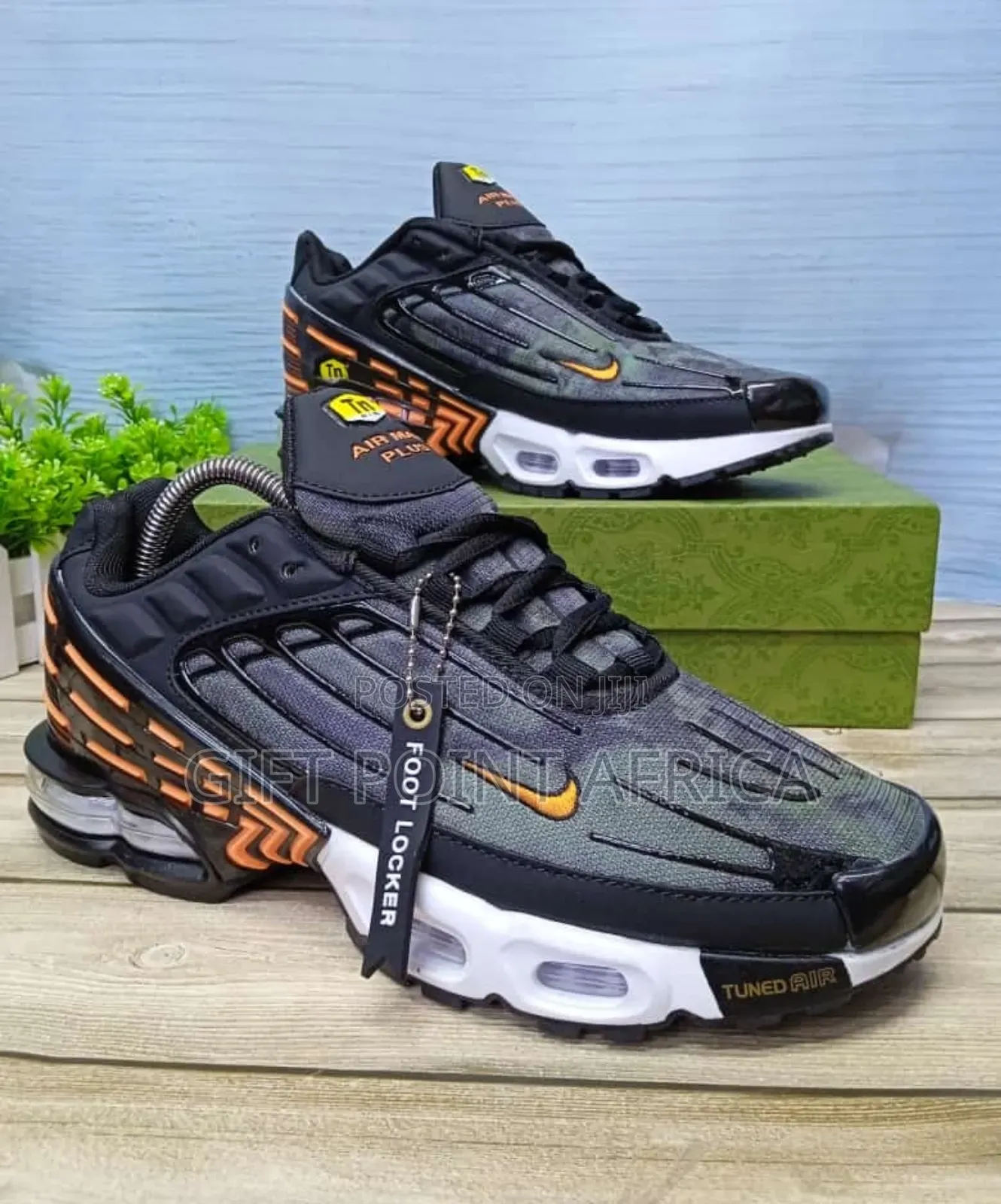 Nike Air Max TN Plus Sneakers