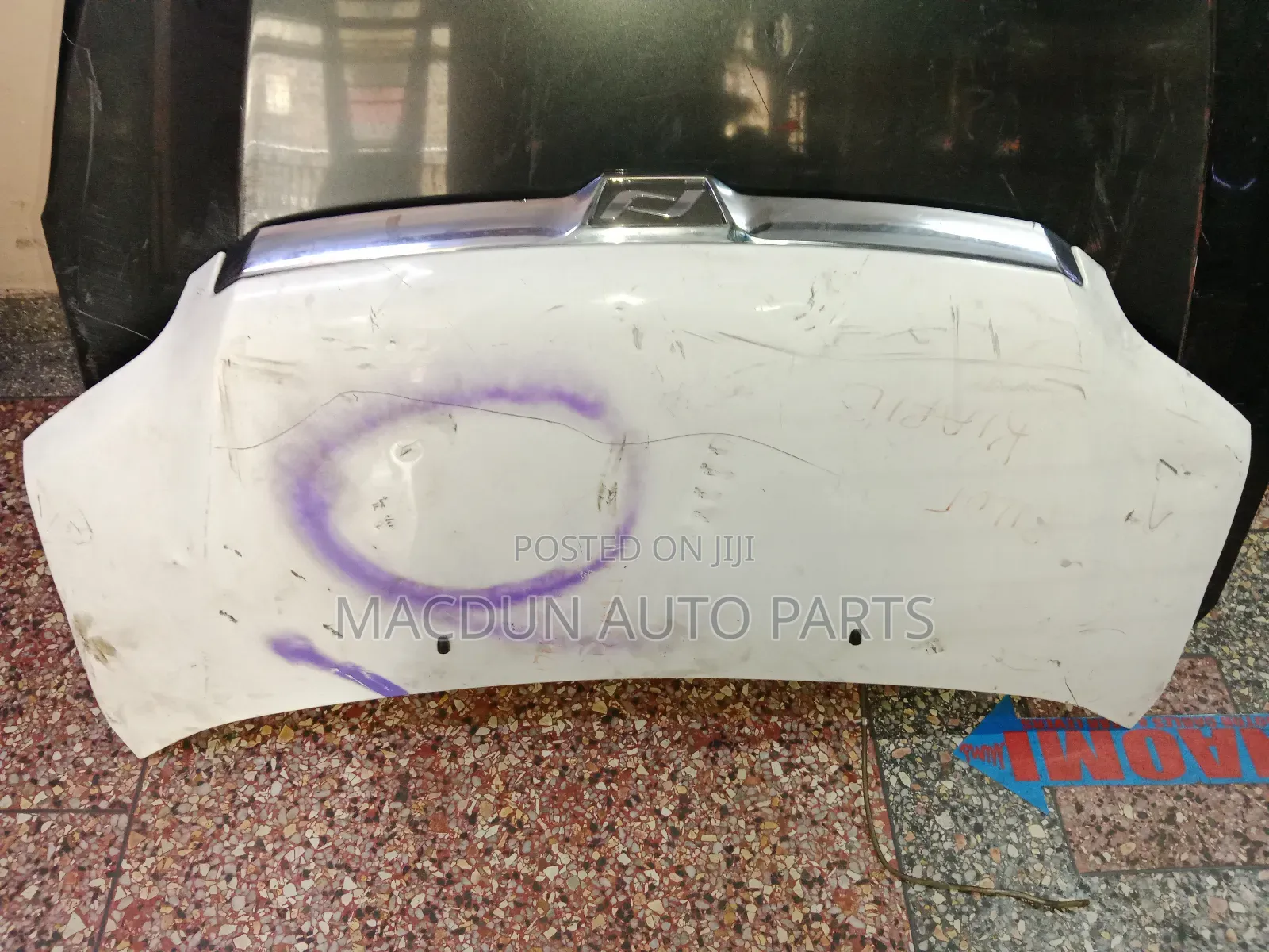 Toyota Noah Bonnet 2002/03