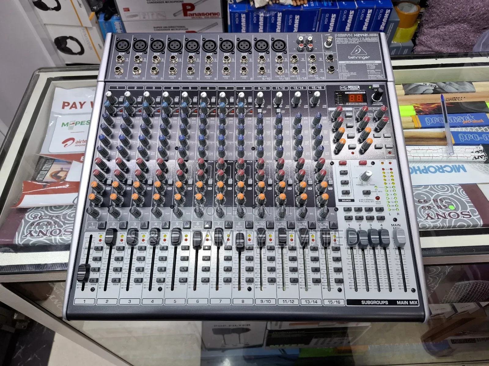 Behringer Xenyx X2442USB 24channels Plain Mixer