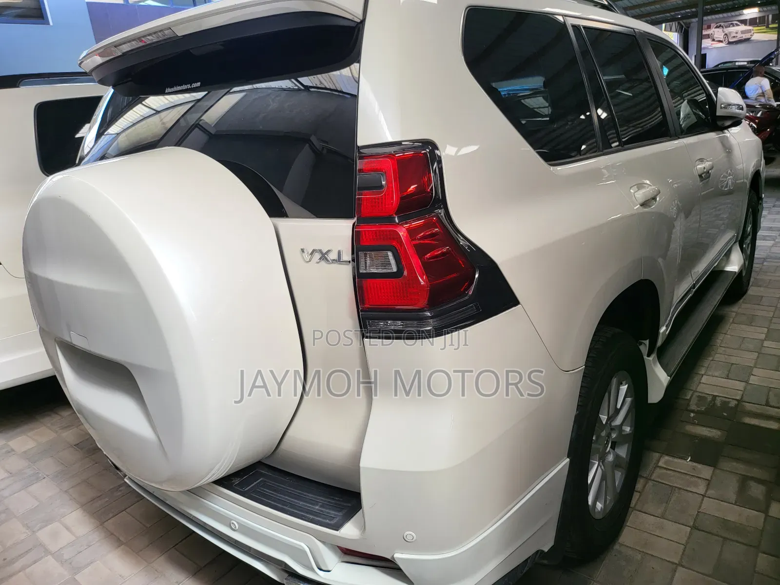 Toyota Land Cruiser Prado 2017 White