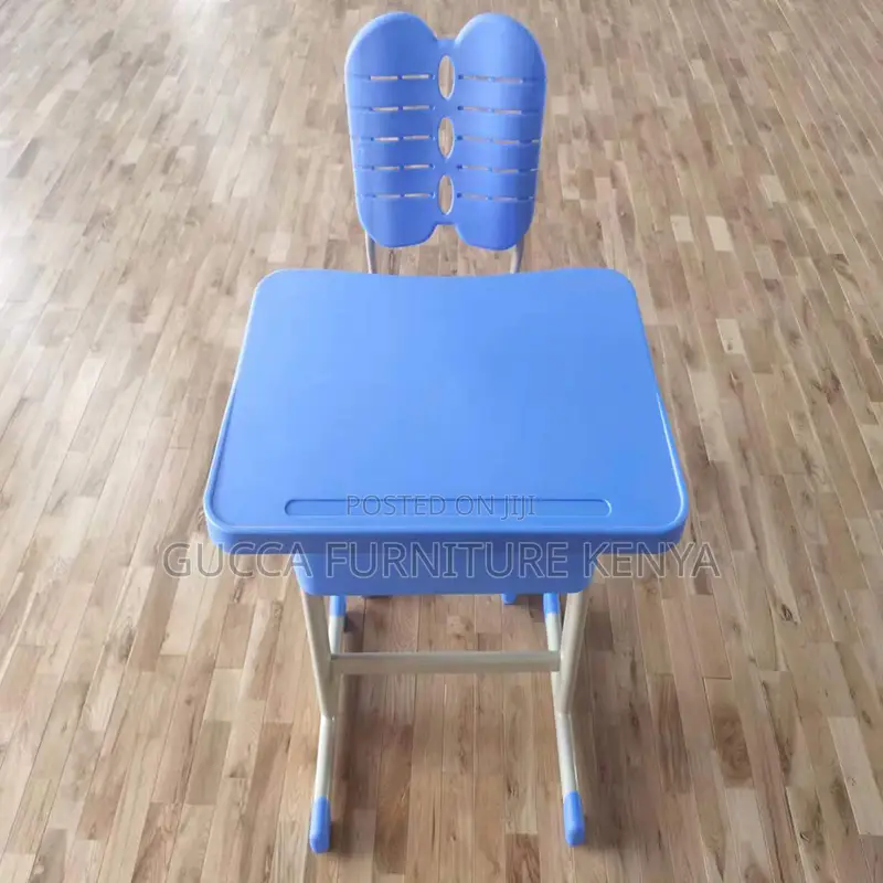 Kids Furniture: Blue Classy Kids Desk and Chair Set