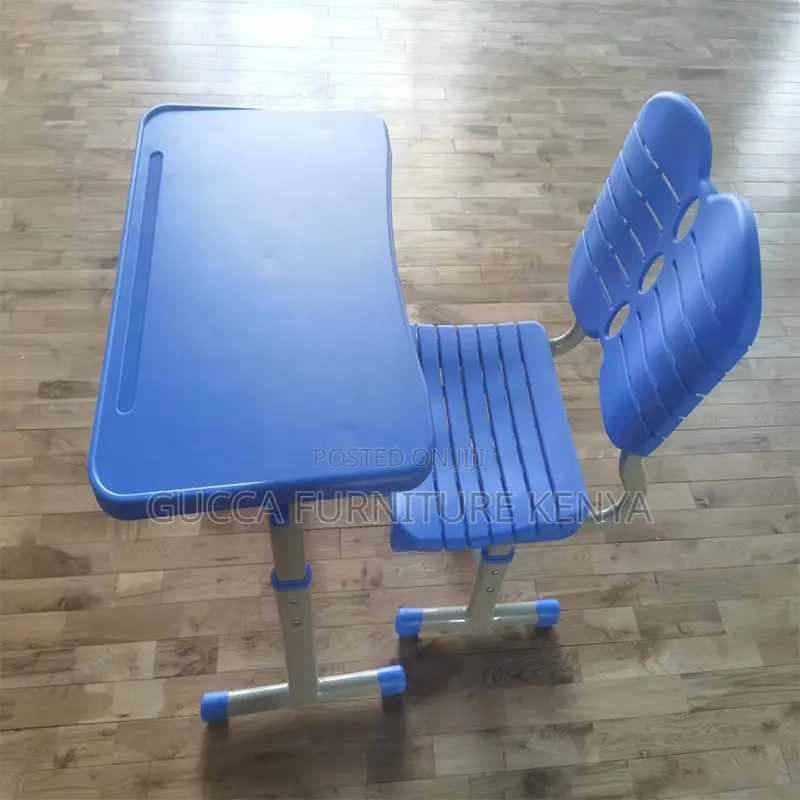 Kids Furniture: Blue Classy Kids Desk and Chair Set
