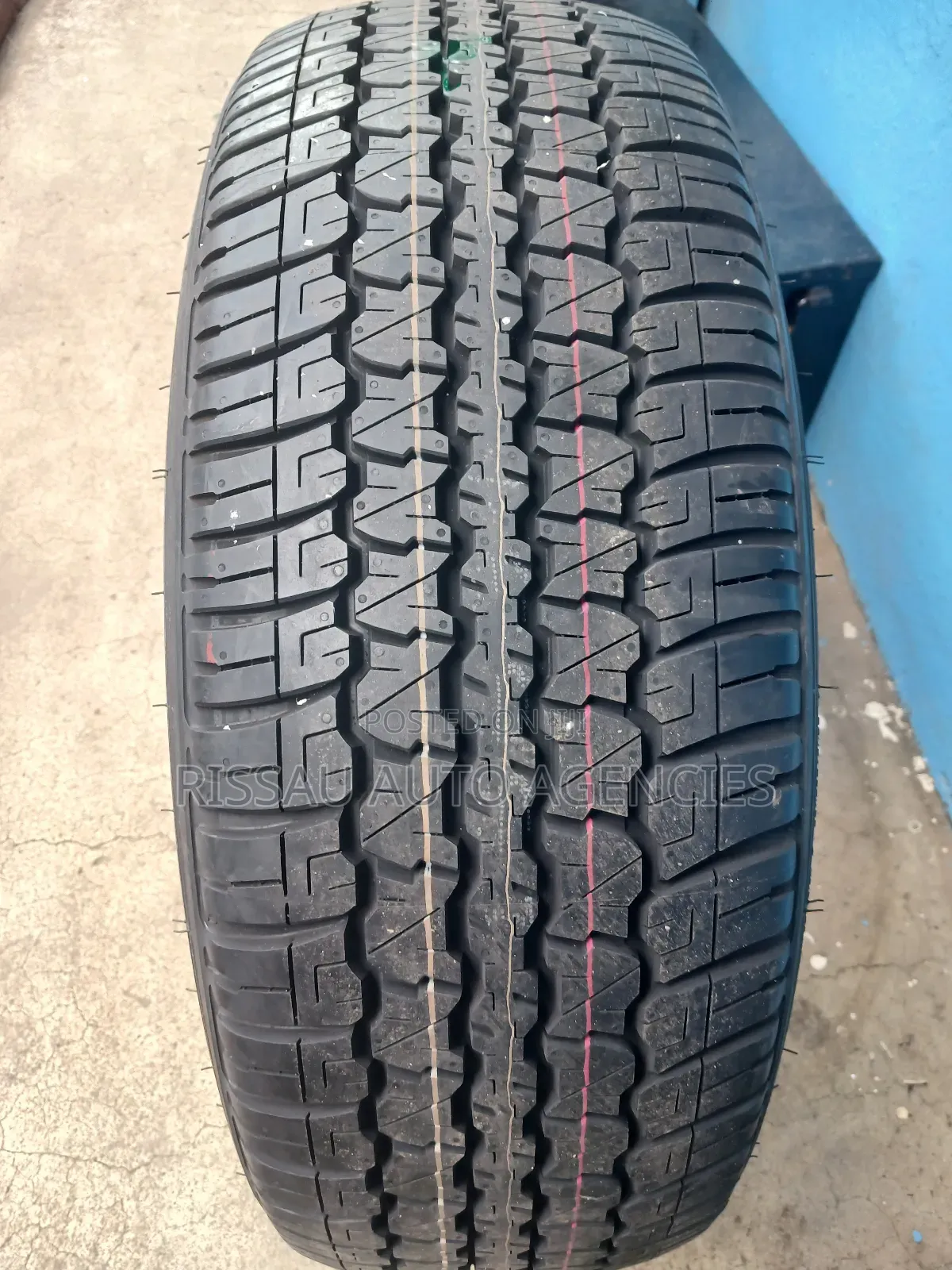 265/55 R 19 Dunlop Tyres Made in Japan.