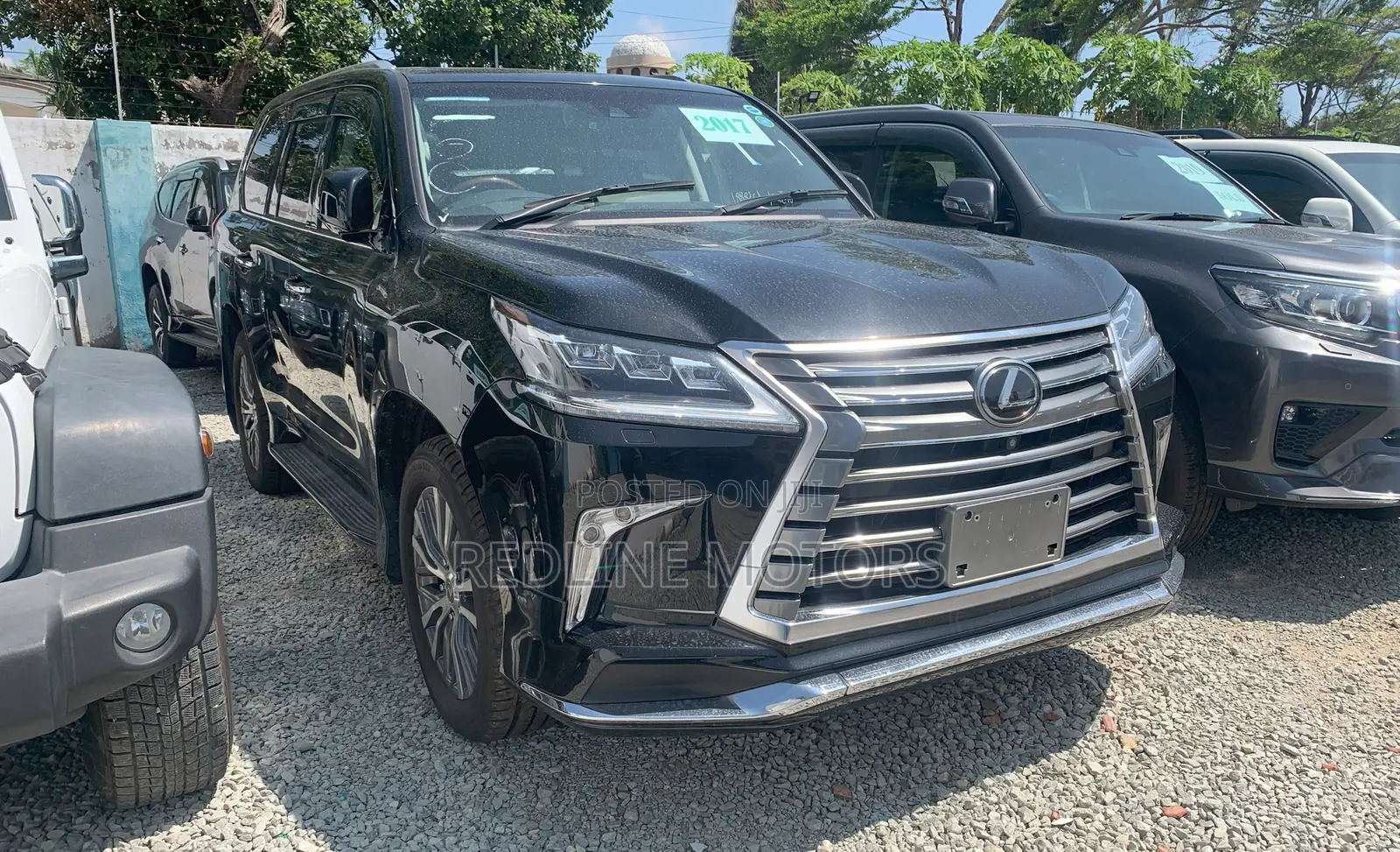 Lexus LX 570 (5 seats) AWD 2018 Black