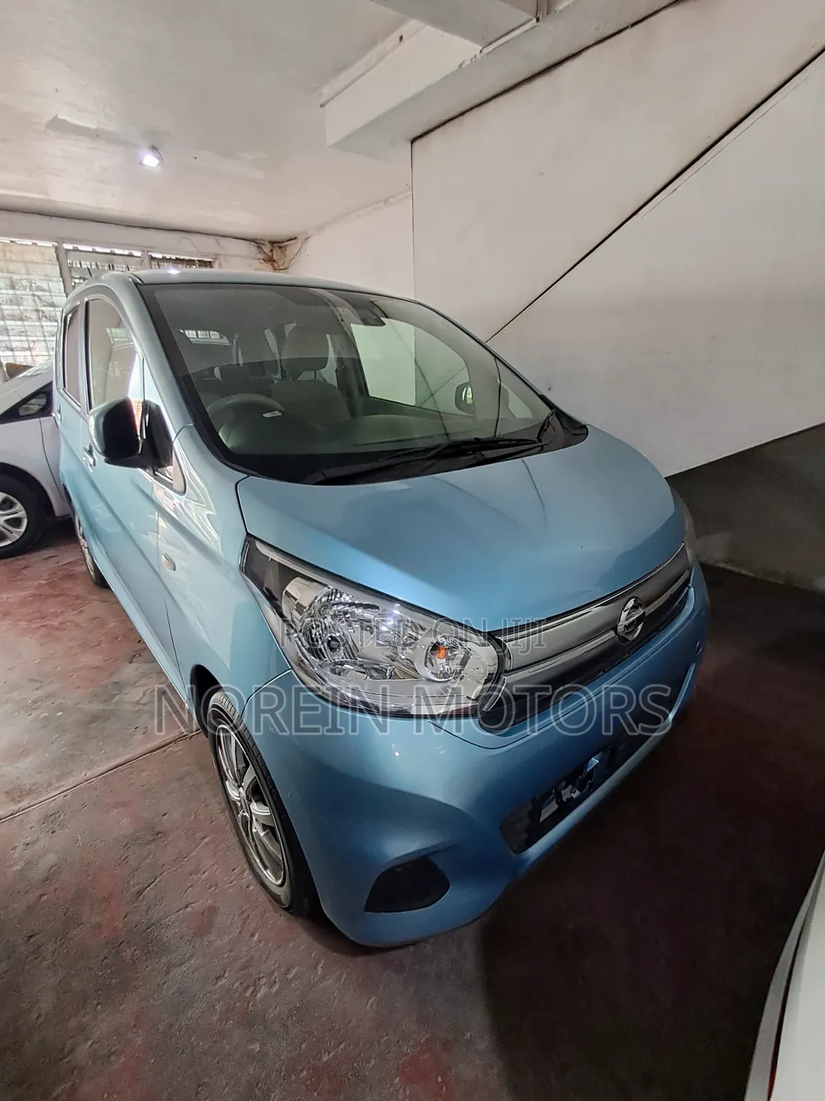 Nissan Dayz Highway Star G 2018 Blue