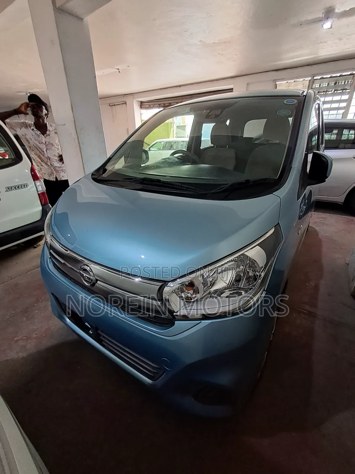 Nissan Dayz Highway Star G 2018 Blue
