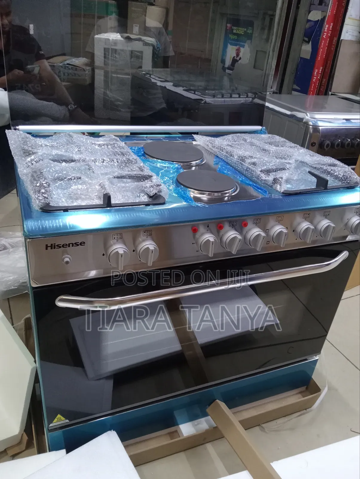 Hisense 60 by 90 Cm 4 Gas and 2 Electric Cooker