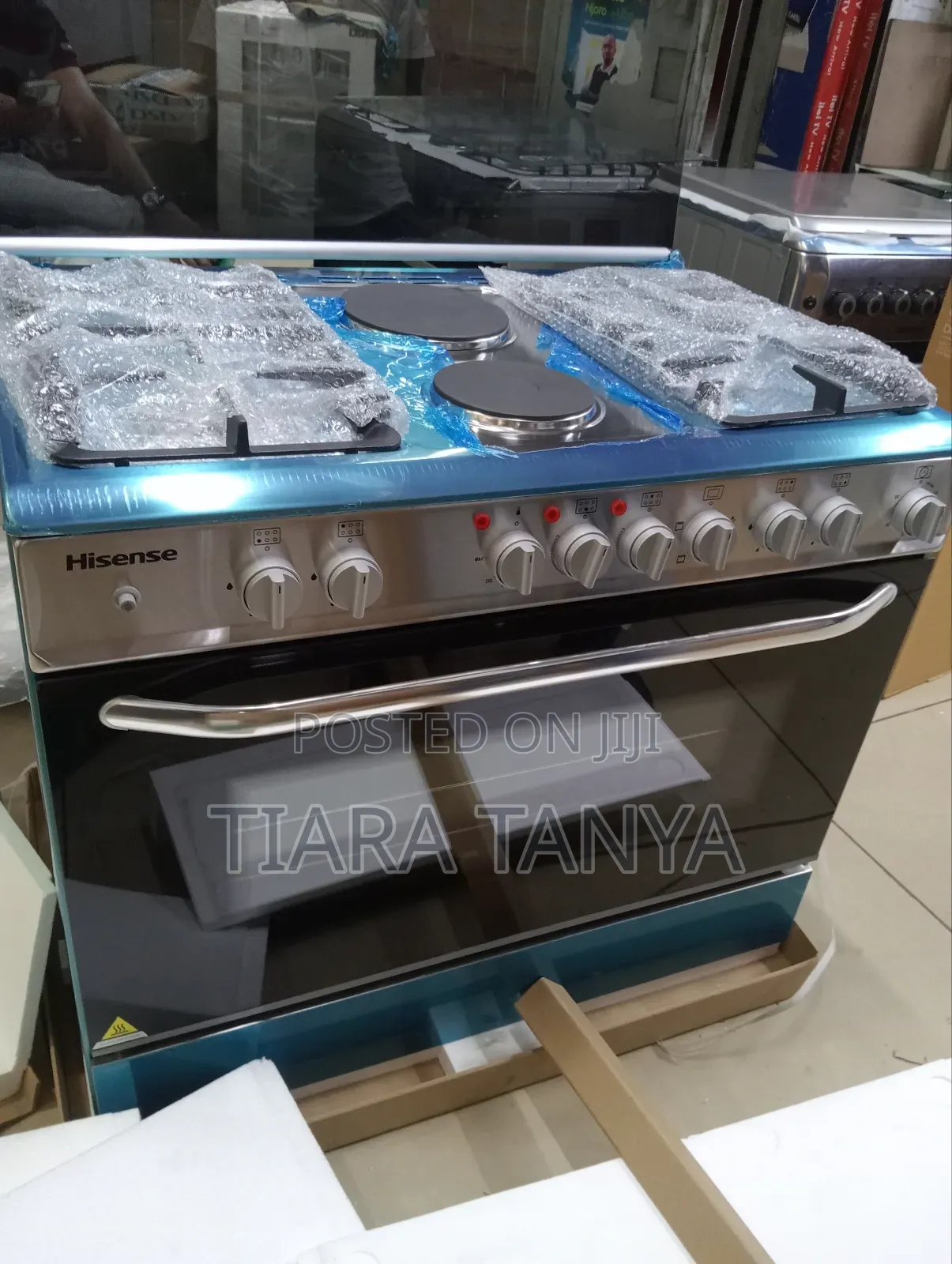 Hisense 60 by 90 Cm 4 Gas and 2 Electric Cooker