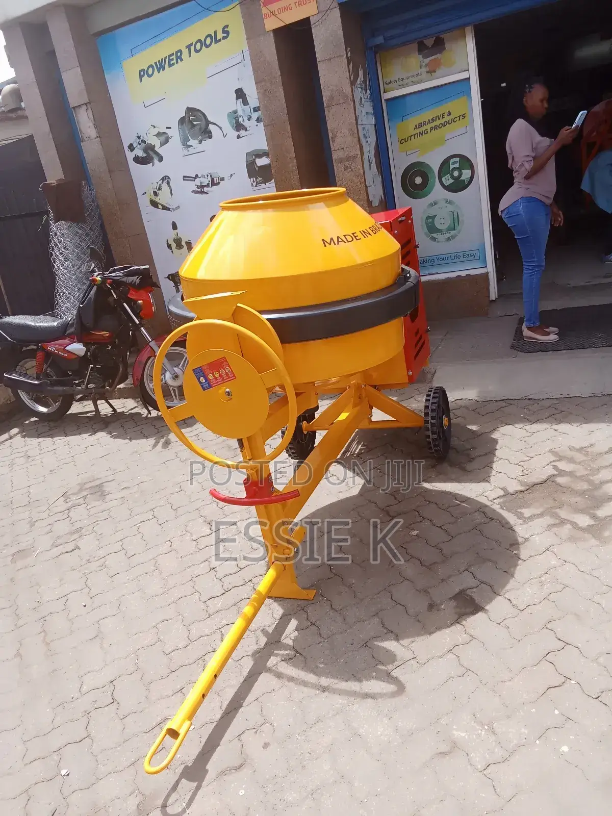 Concrete Mixer/Menegotti 400ltrs