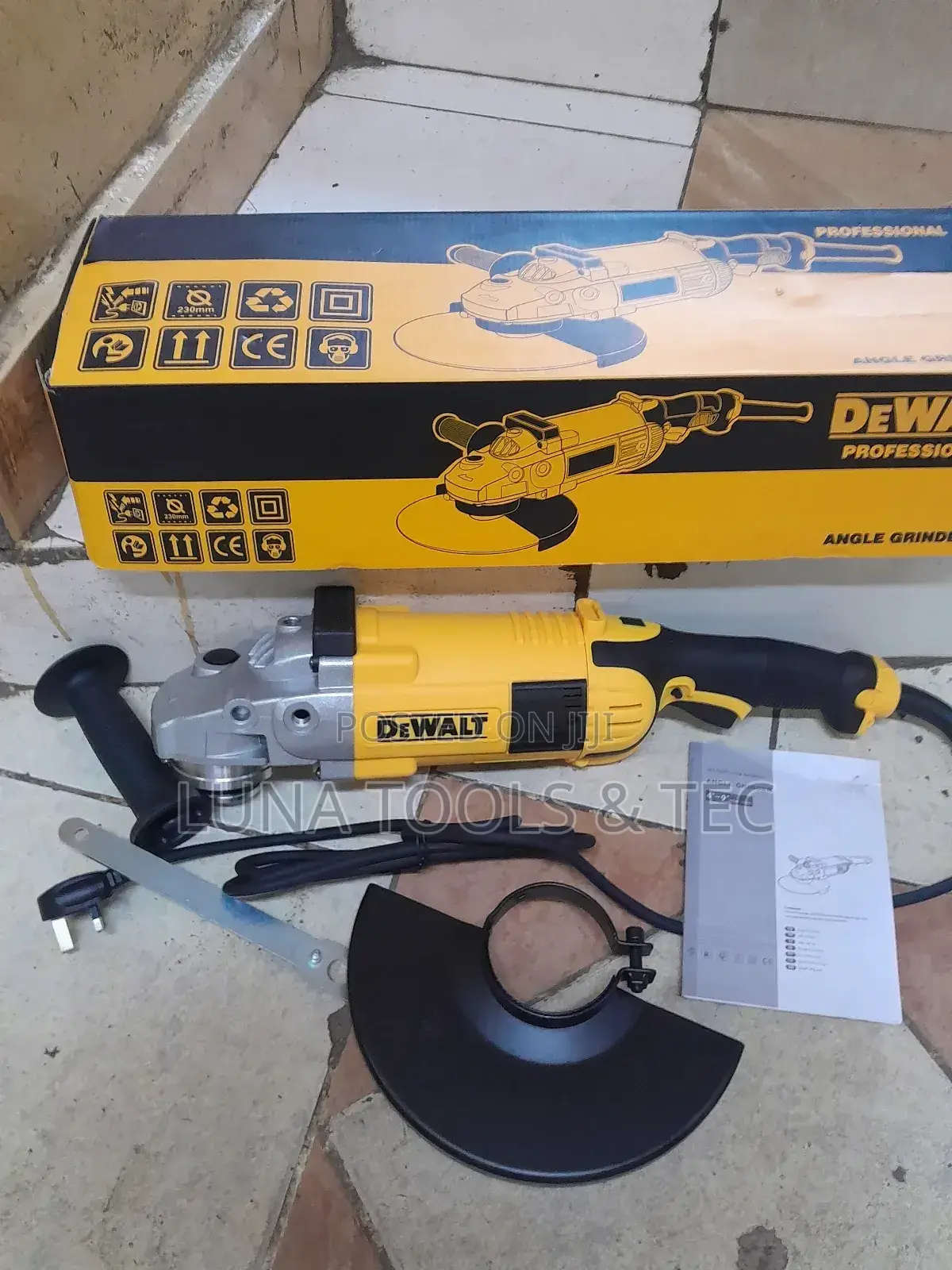Dewalt 2600 Watts Big Grinder.