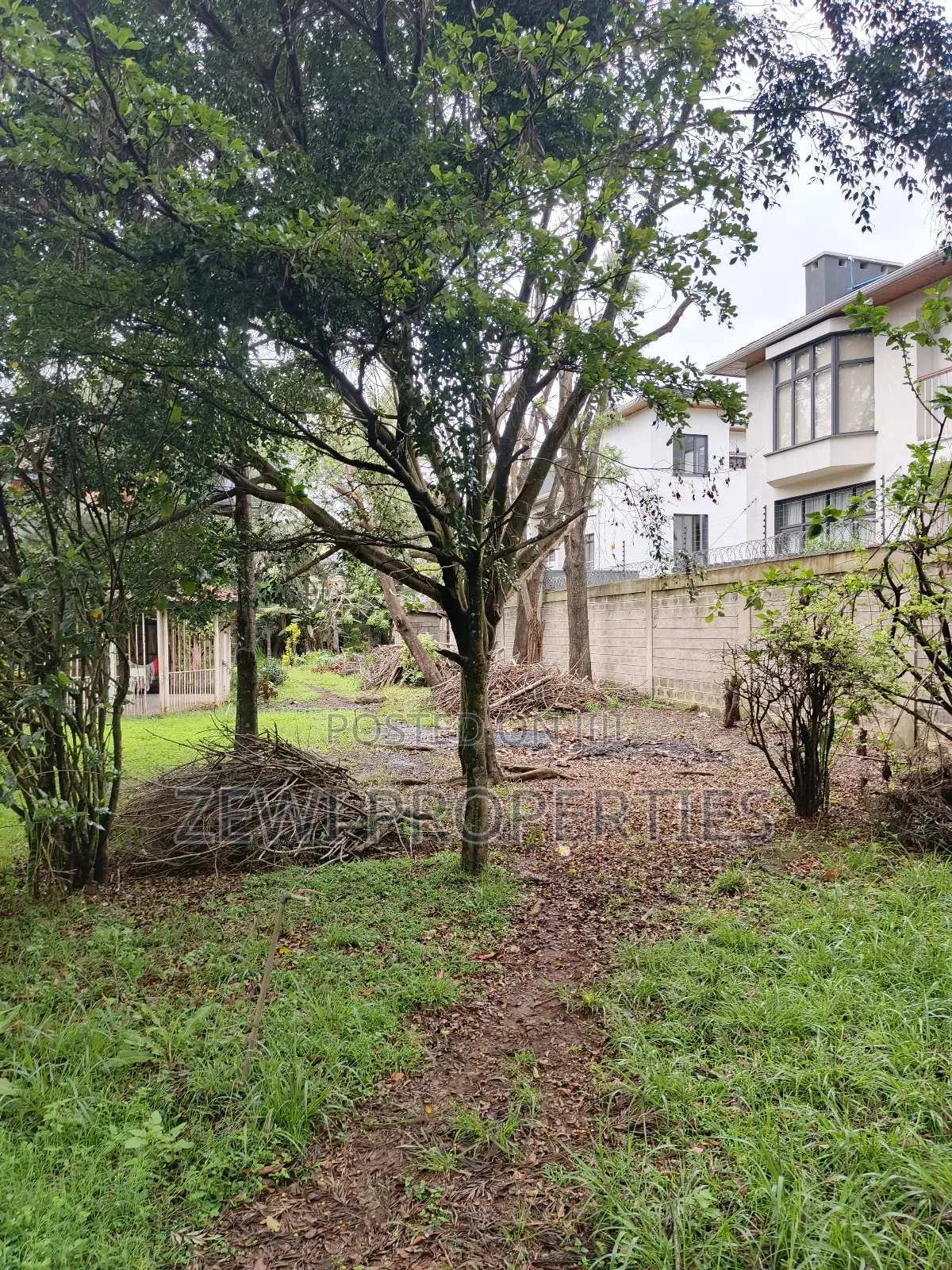 1/2 Acre Kerarapon