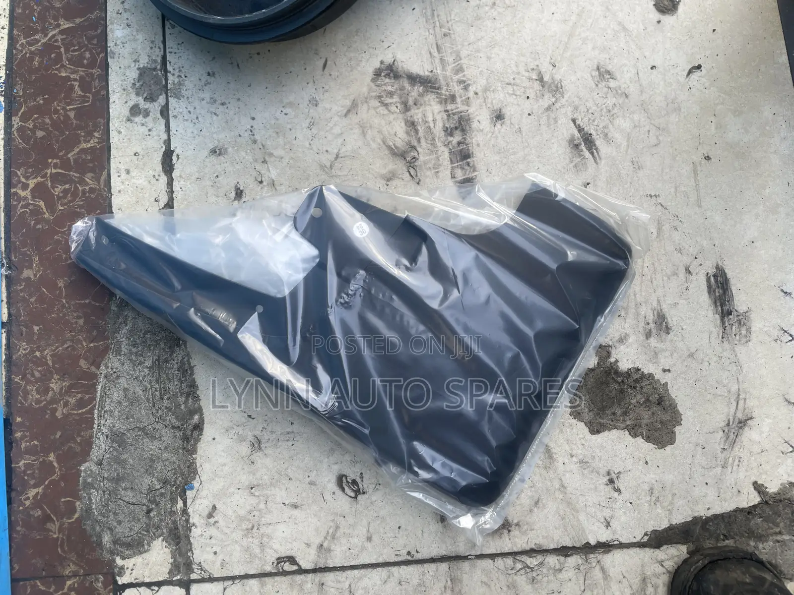 Isuzu Dmax Mad Flap Genuine