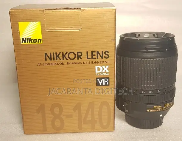 Nikon 18-140mm Lens