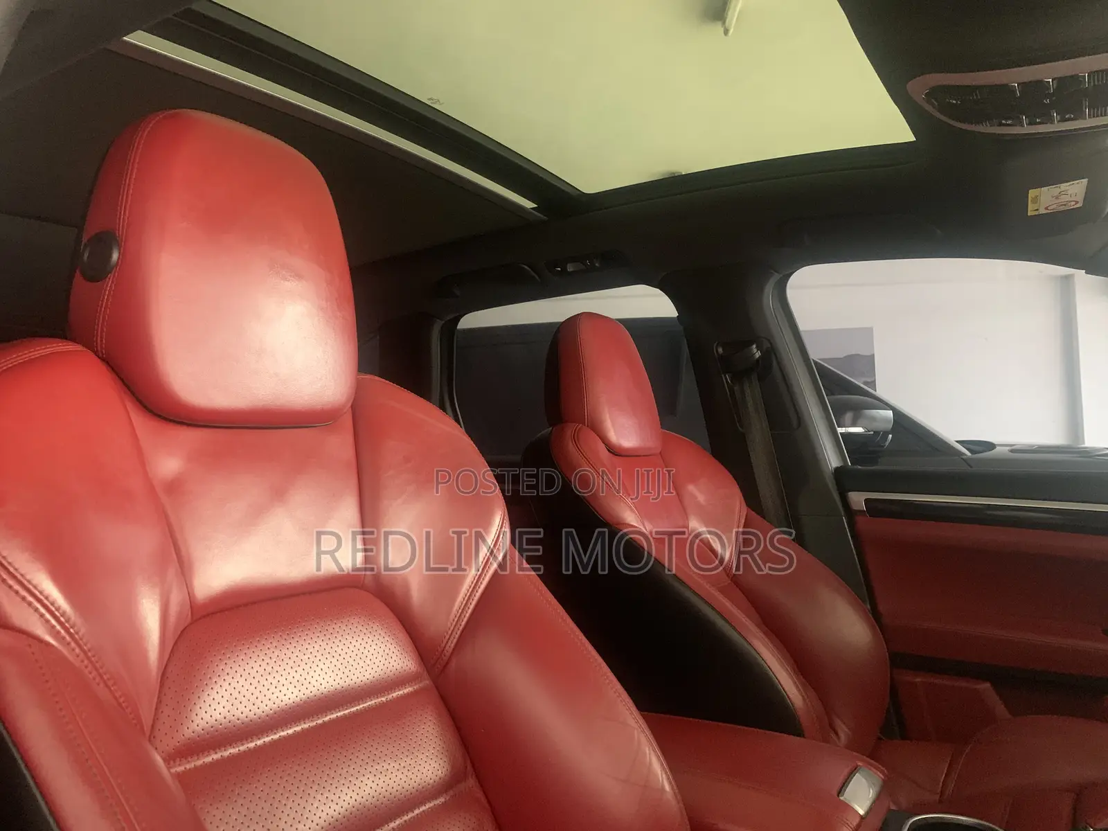Porsche Cayenne Base AWD 2017 Gray