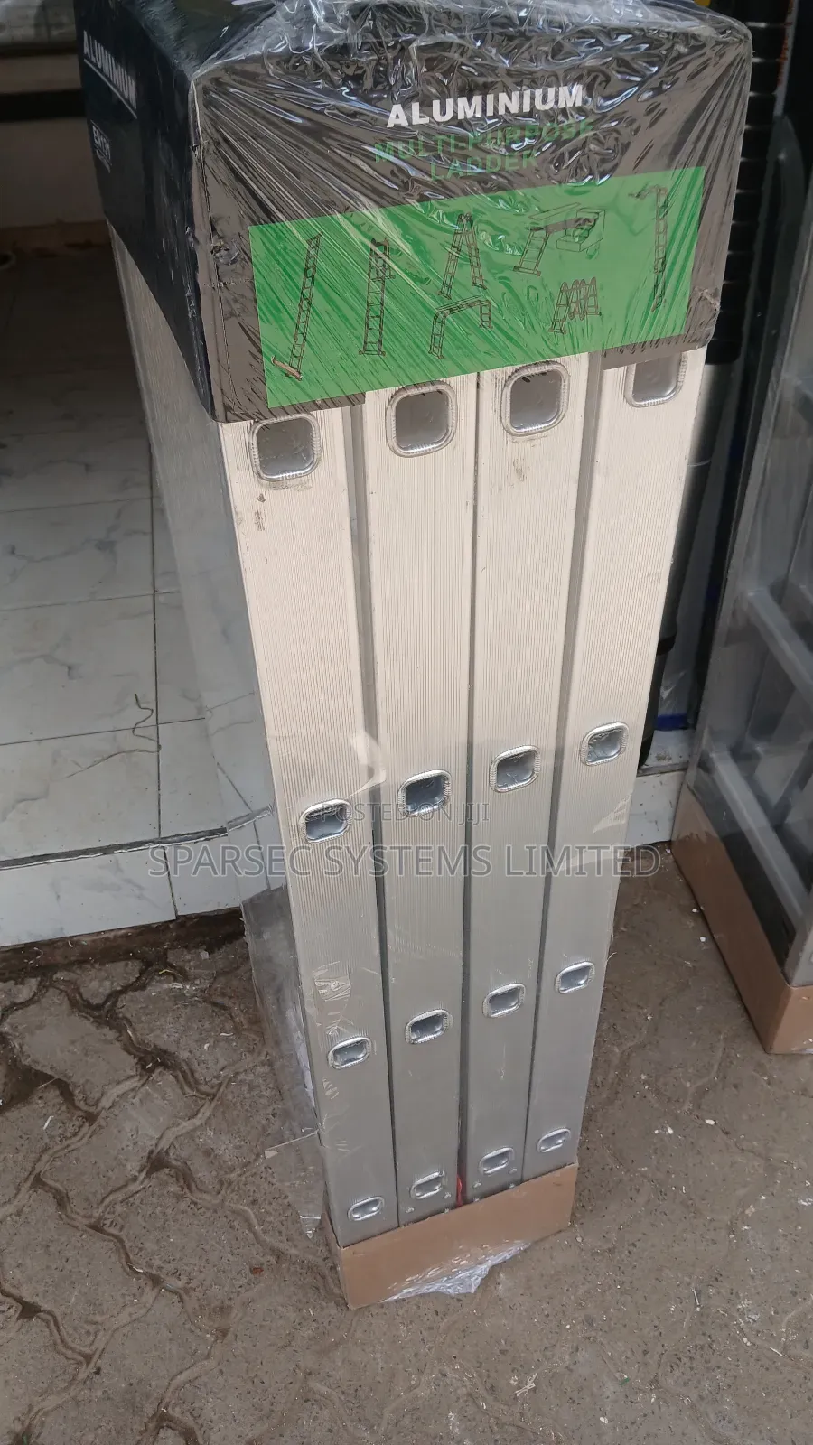 Foldable 4 X 4 Aluminium Ladder