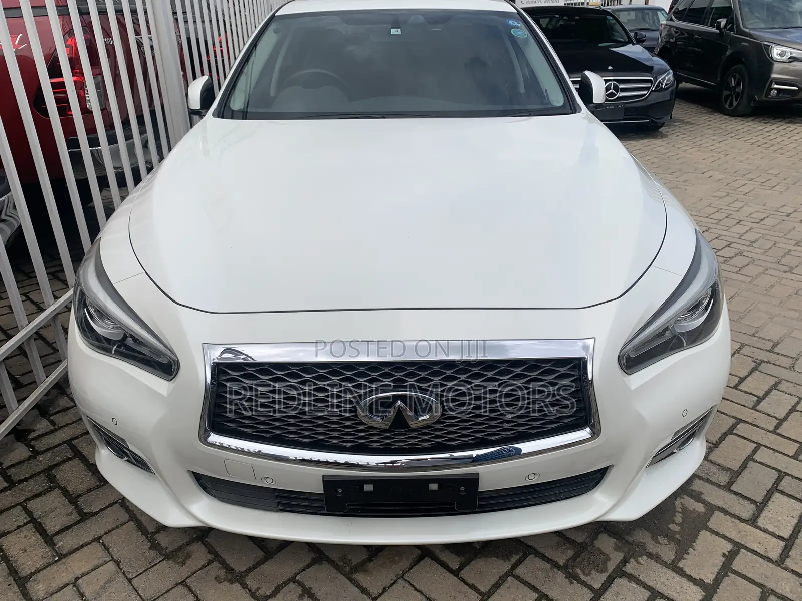 Nissan Skyline 2017 White