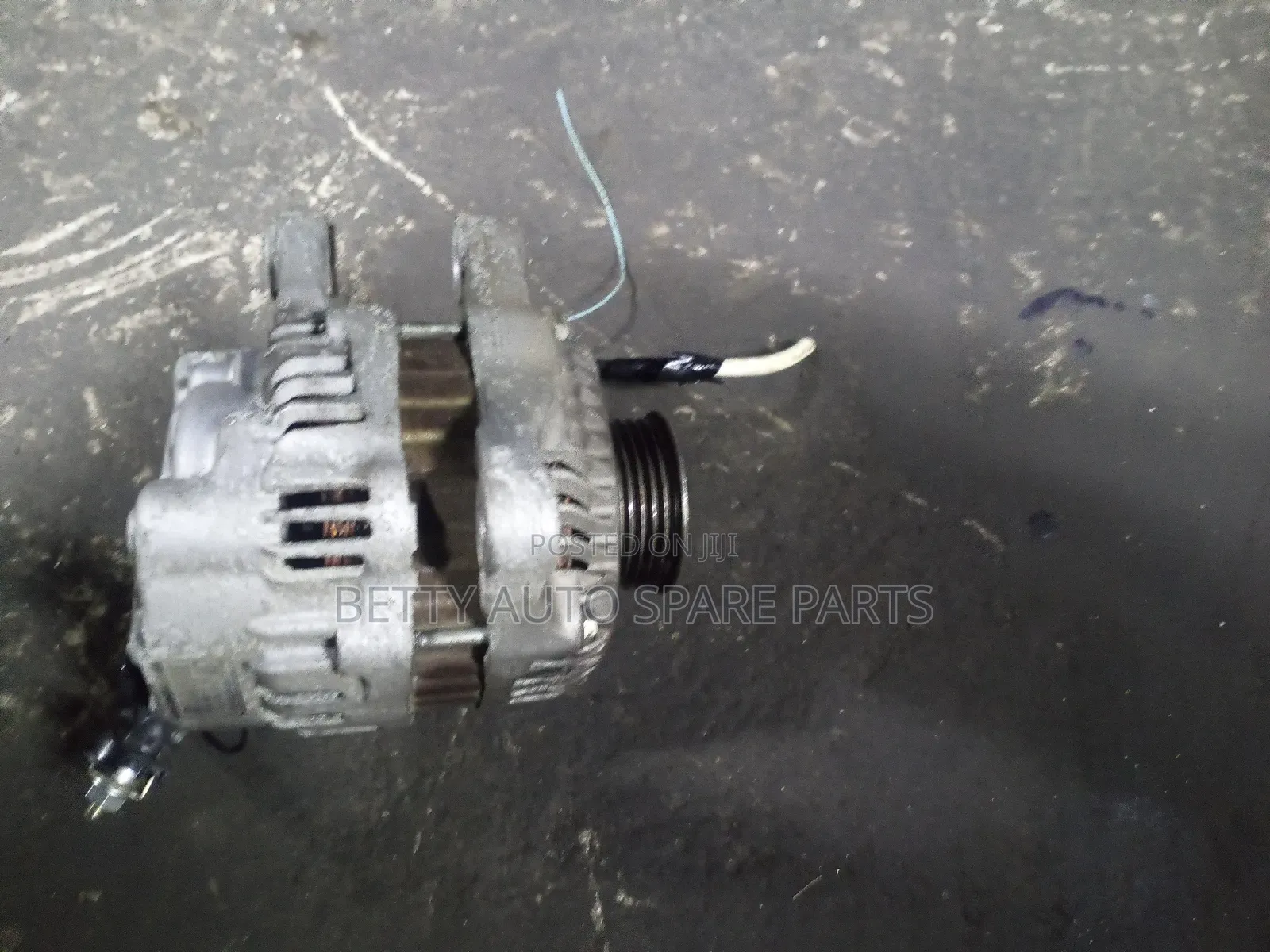 Daihatsu Mirra Alternator