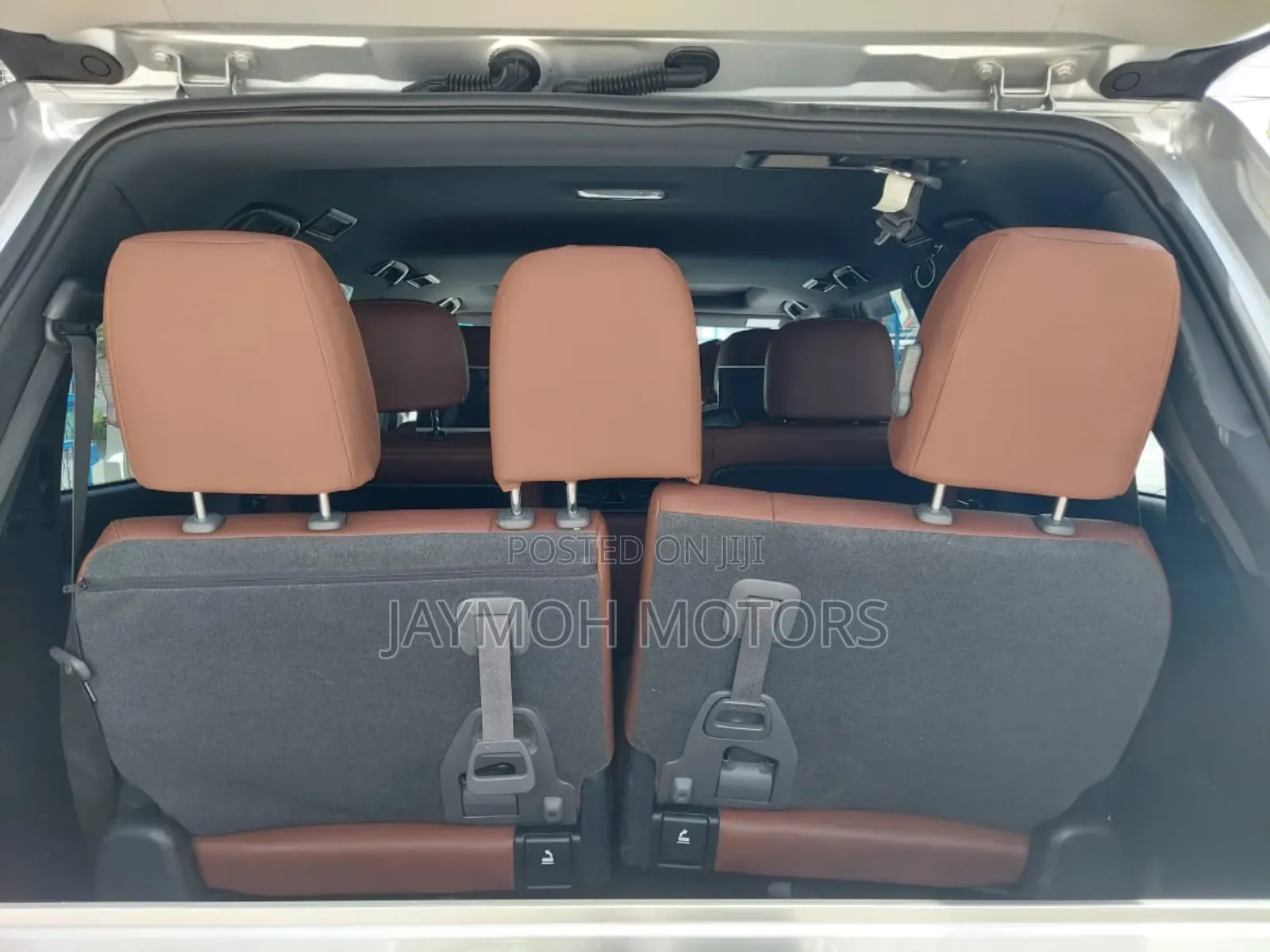 Toyota Land Cruiser 2015 Silver