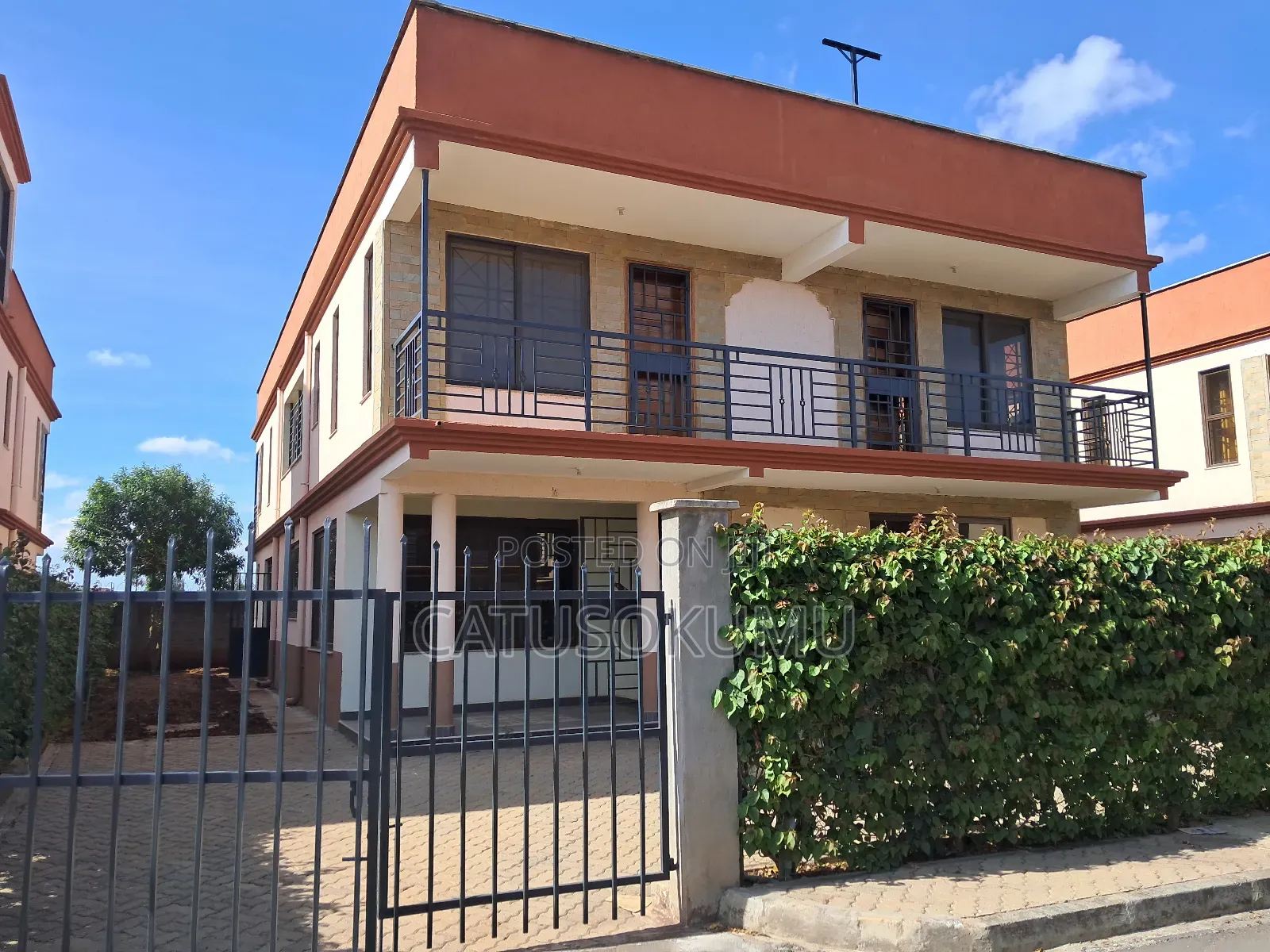 5bdrm House in Katani for rent