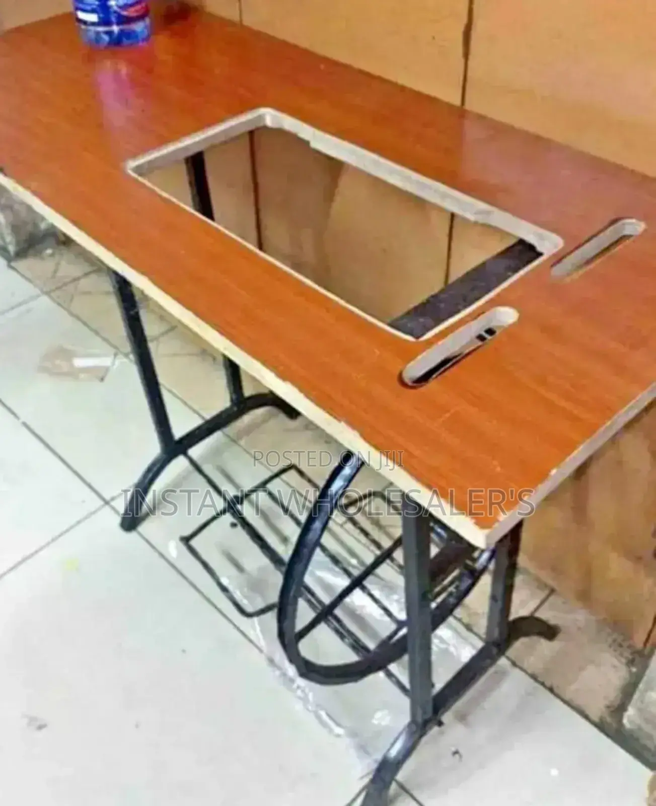 Strong Local Sewing Table