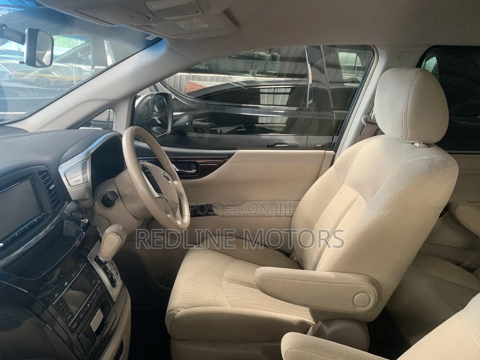 Nissan Elgrand 2017 Silver