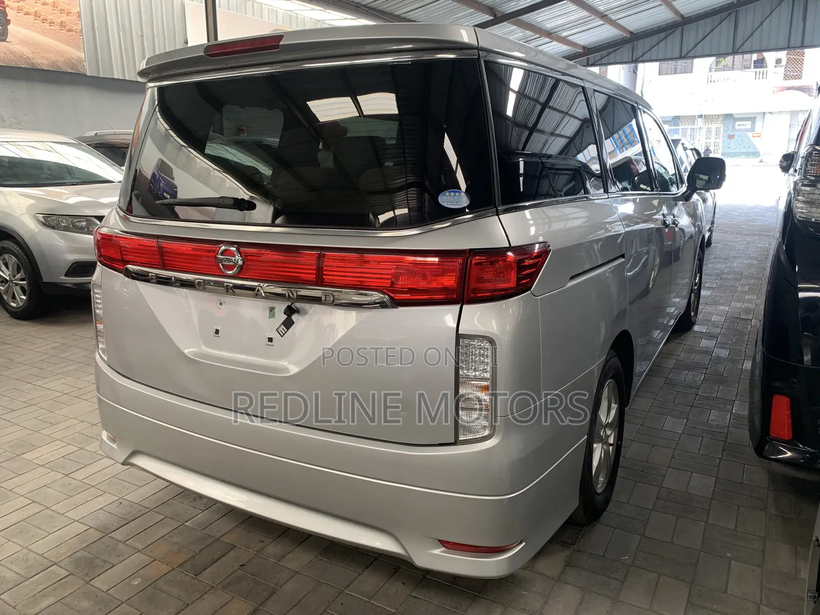 Nissan Elgrand 2017 Silver